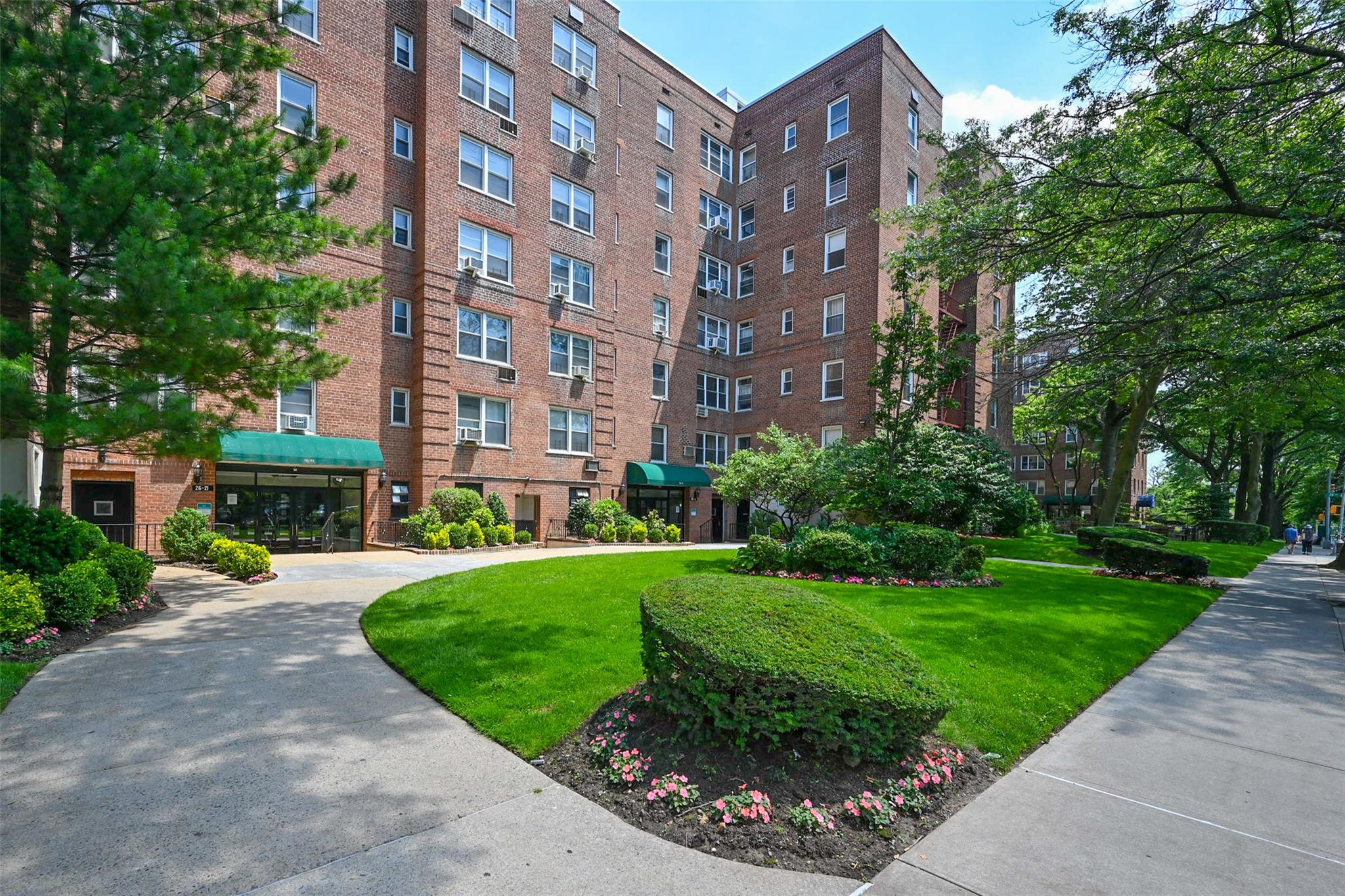 26-21 Union Street # 1B, Flushing, NY 11354