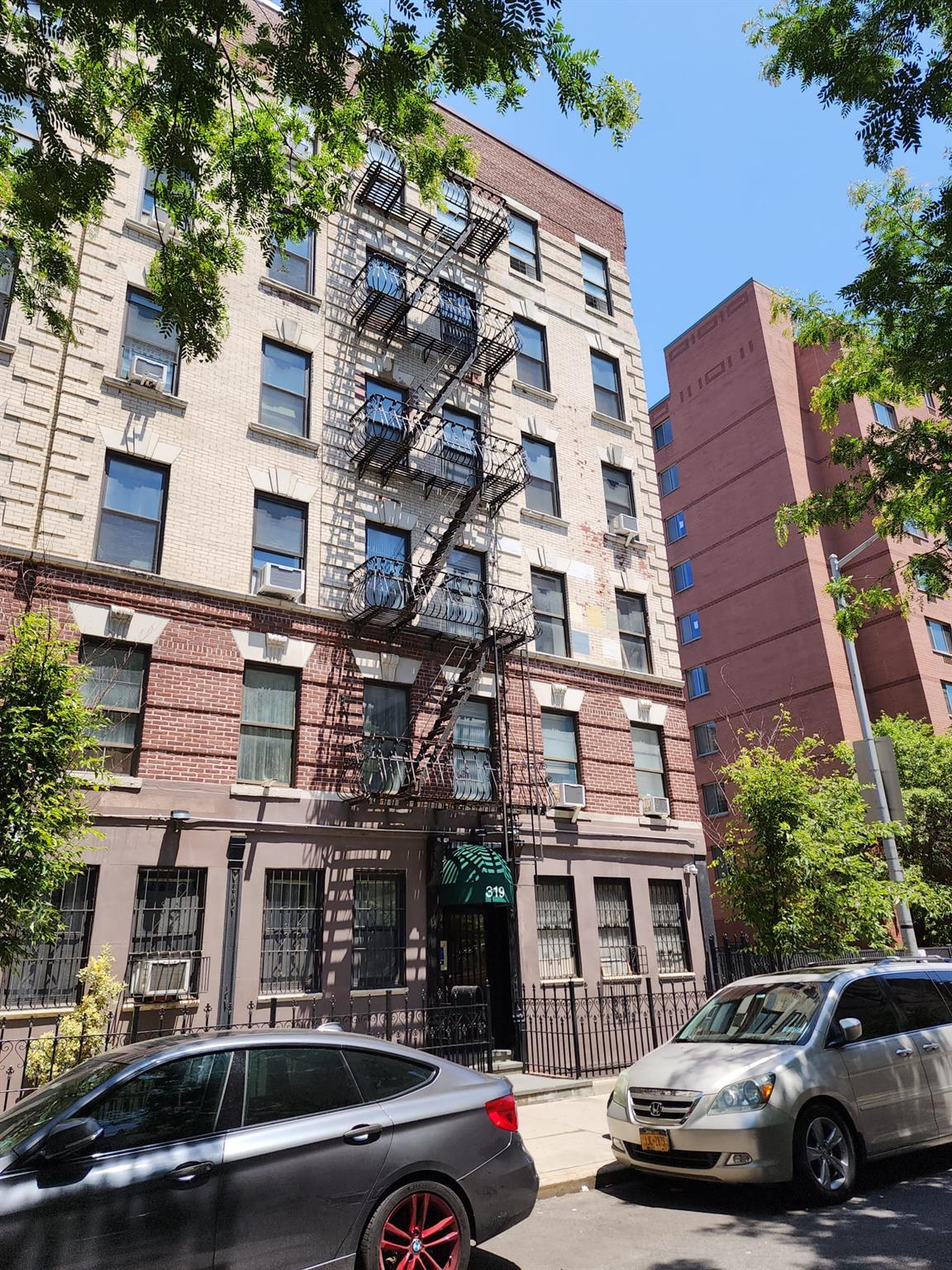 319 E 105th Street # 6A, New York (Manhattan), NY 10029