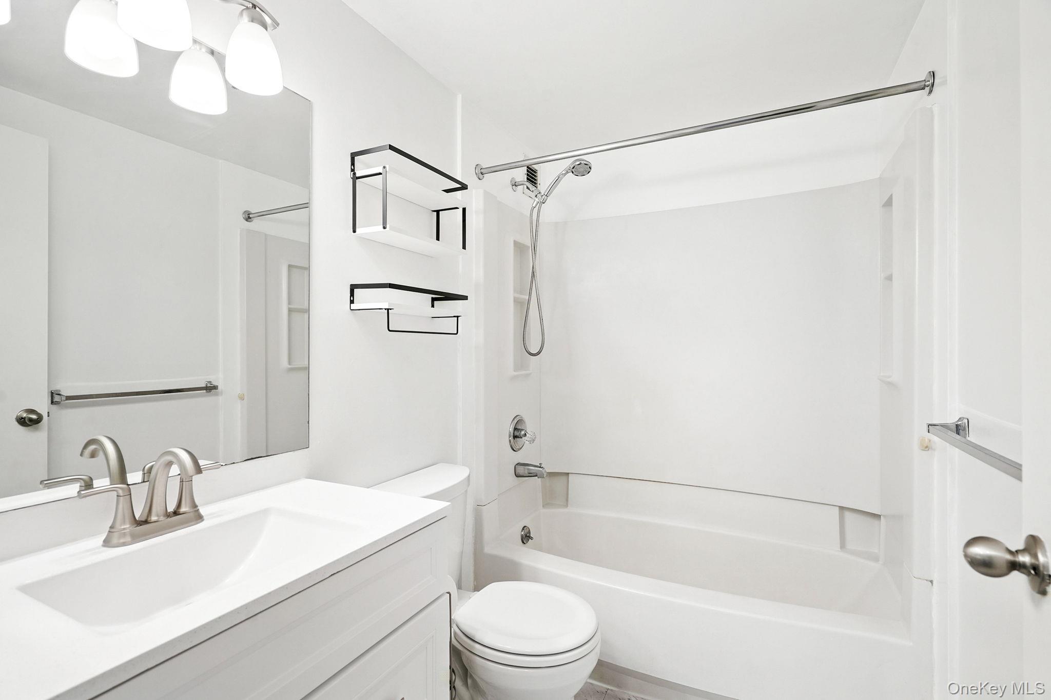 55 McKinley Avenue # D3-14, White Plains, NY 10606