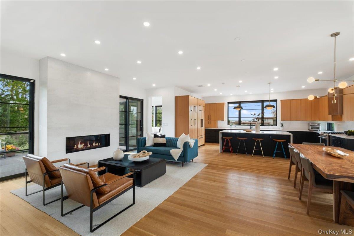 1040 Nautilus Lane, Mamaroneck, NY 10543