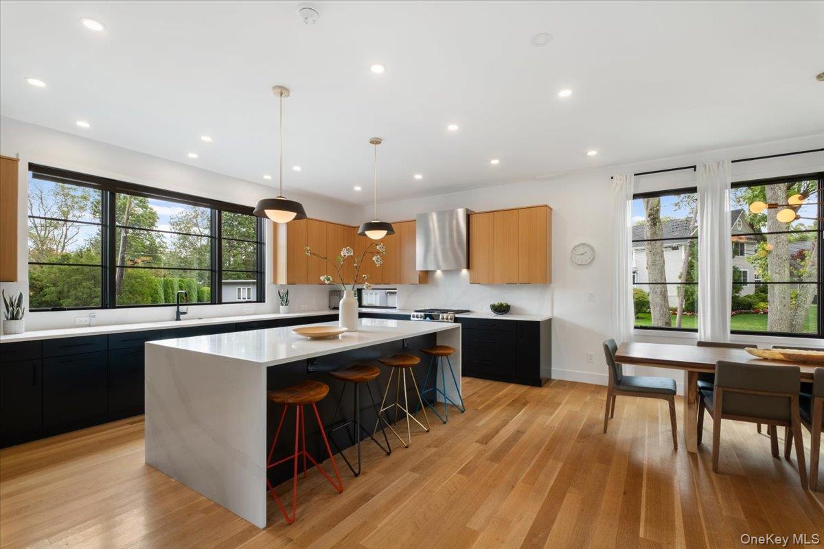 1040 Nautilus Lane, Mamaroneck, NY 10543