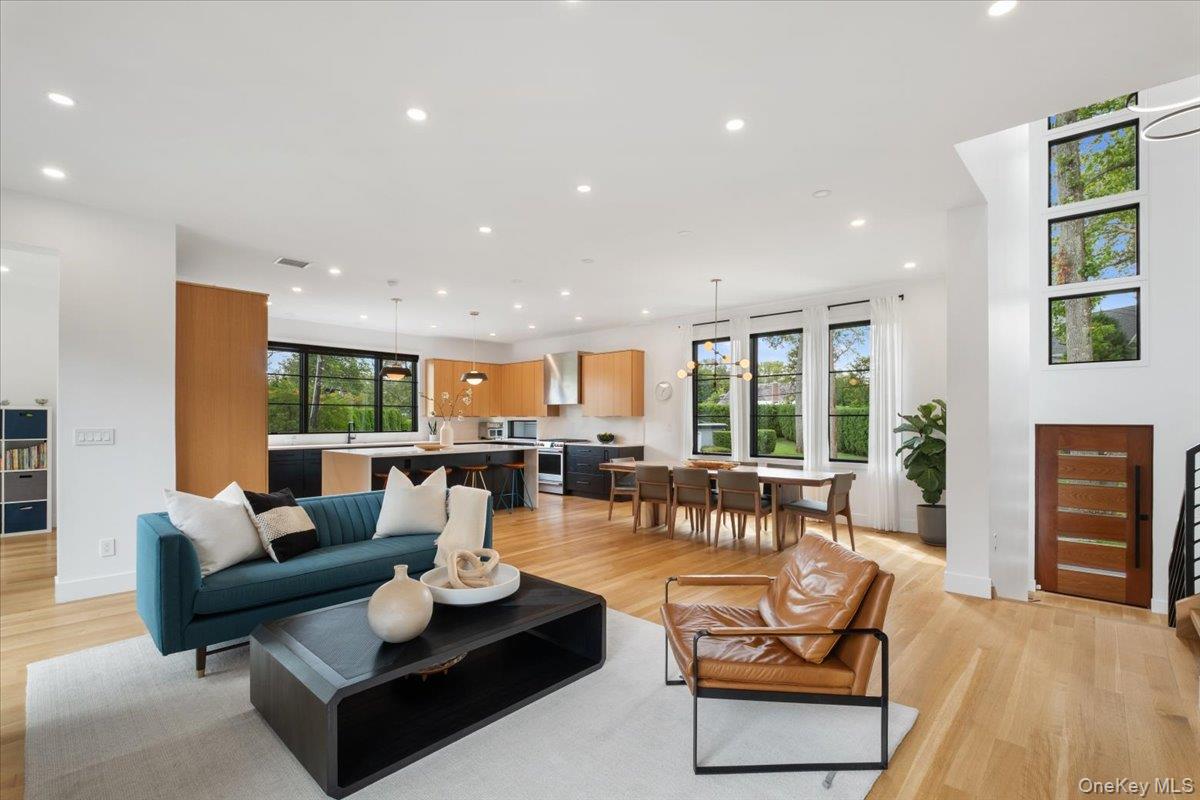 1040 Nautilus Lane, Mamaroneck, NY 10543