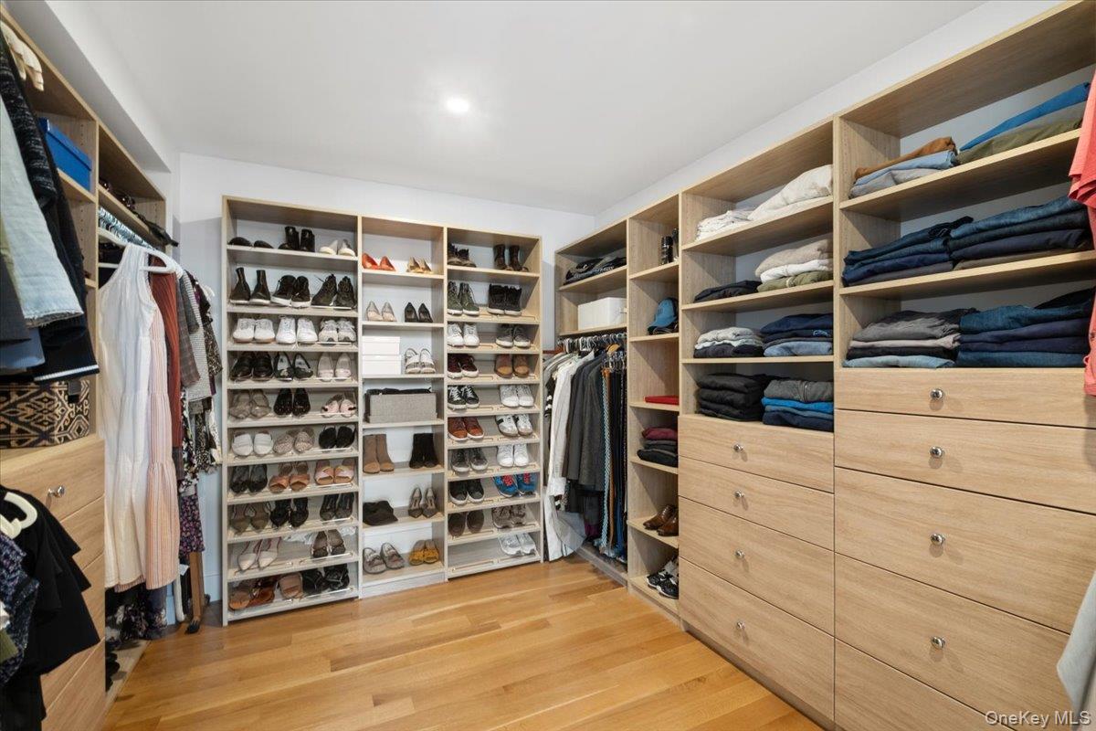 1040 Nautilus Lane, Mamaroneck, NY 10543