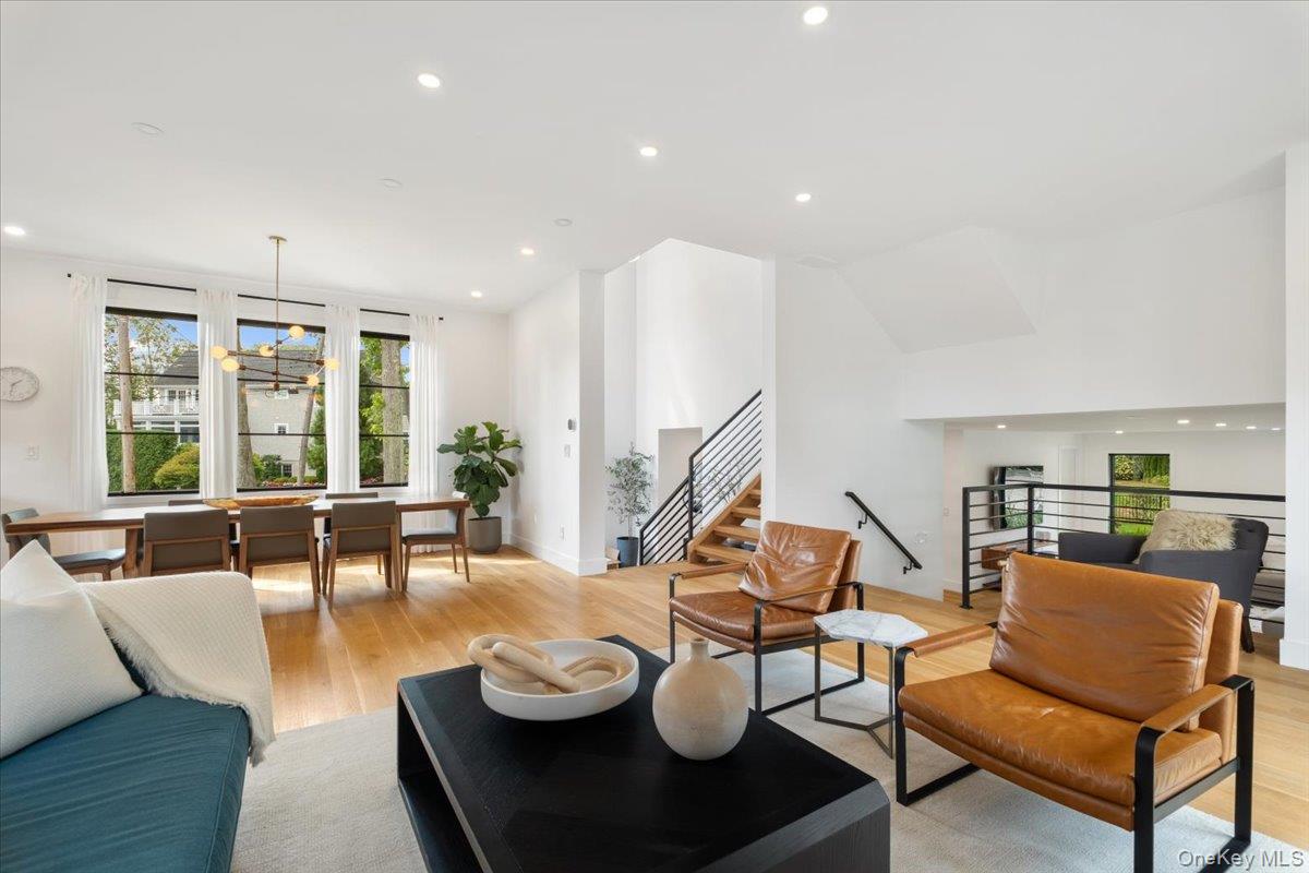 1040 Nautilus Lane, Mamaroneck, NY 10543