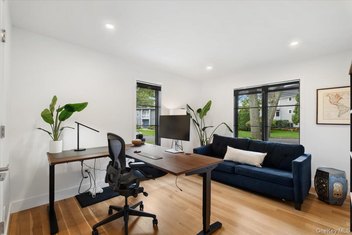 1040 Nautilus Lane, Mamaroneck, NY 10543