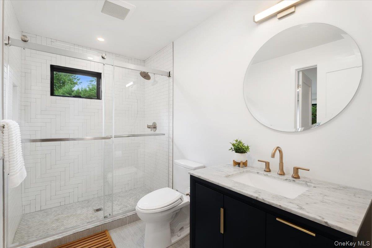 1040 Nautilus Lane, Mamaroneck, NY 10543