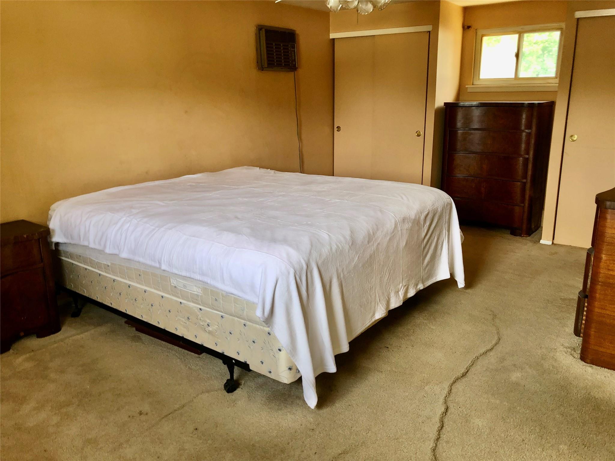 12 Executive Road, Selden, NY 11784