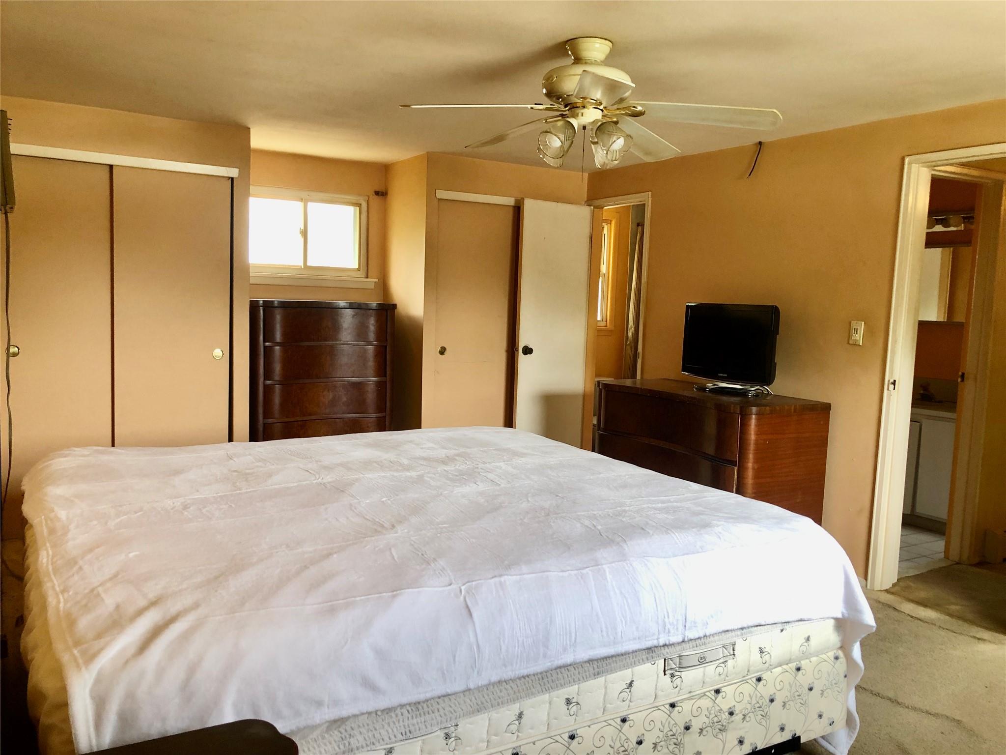 12 Executive Road, Selden, NY 11784