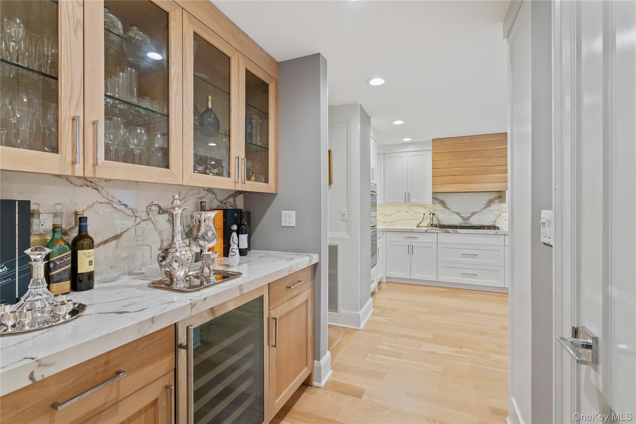 63 Sutton Place, Manhasset, NY 11030