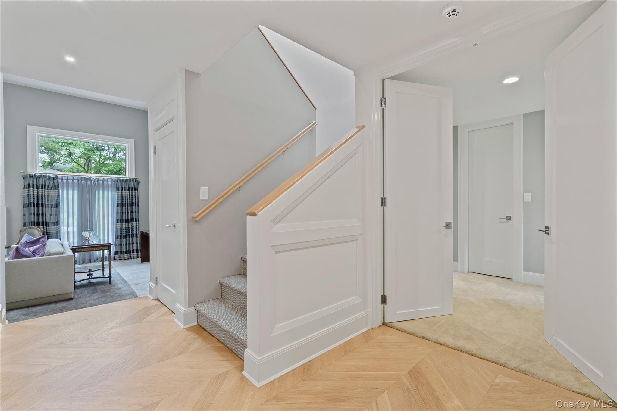 63 Sutton Place, Manhasset, NY 11030