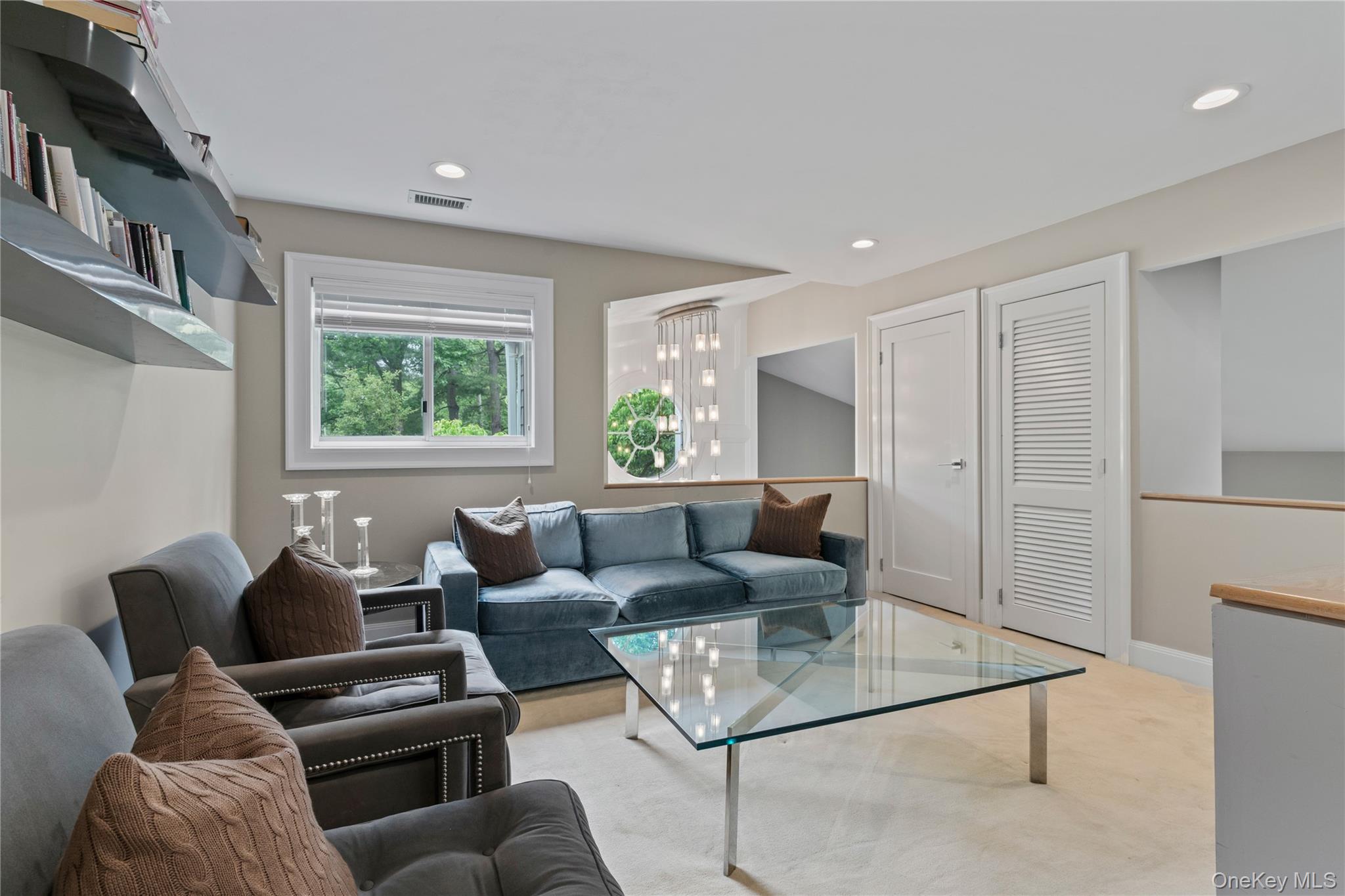 63 Sutton Place, Manhasset, NY 11030