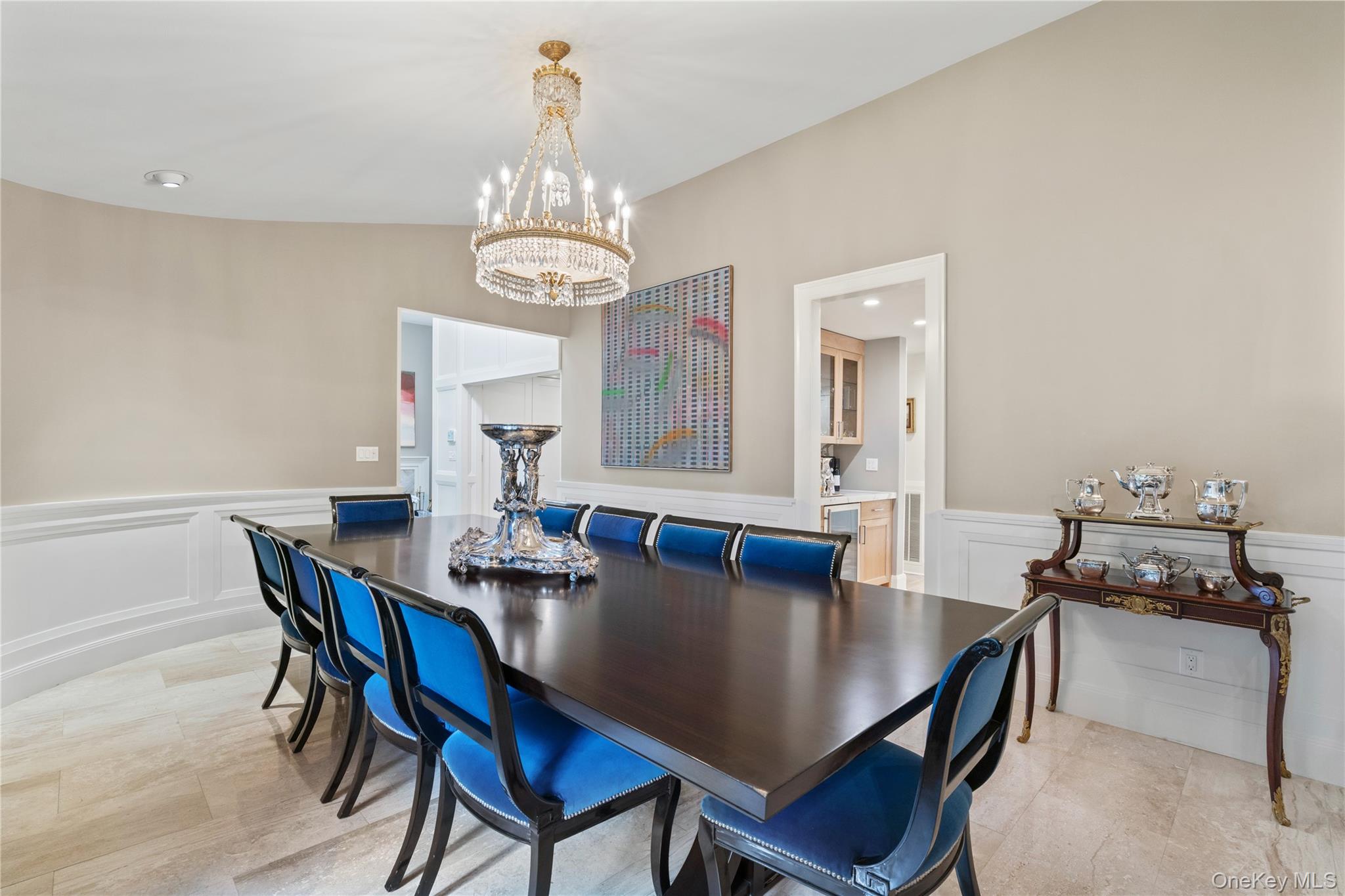 63 Sutton Place, Manhasset, NY 11030