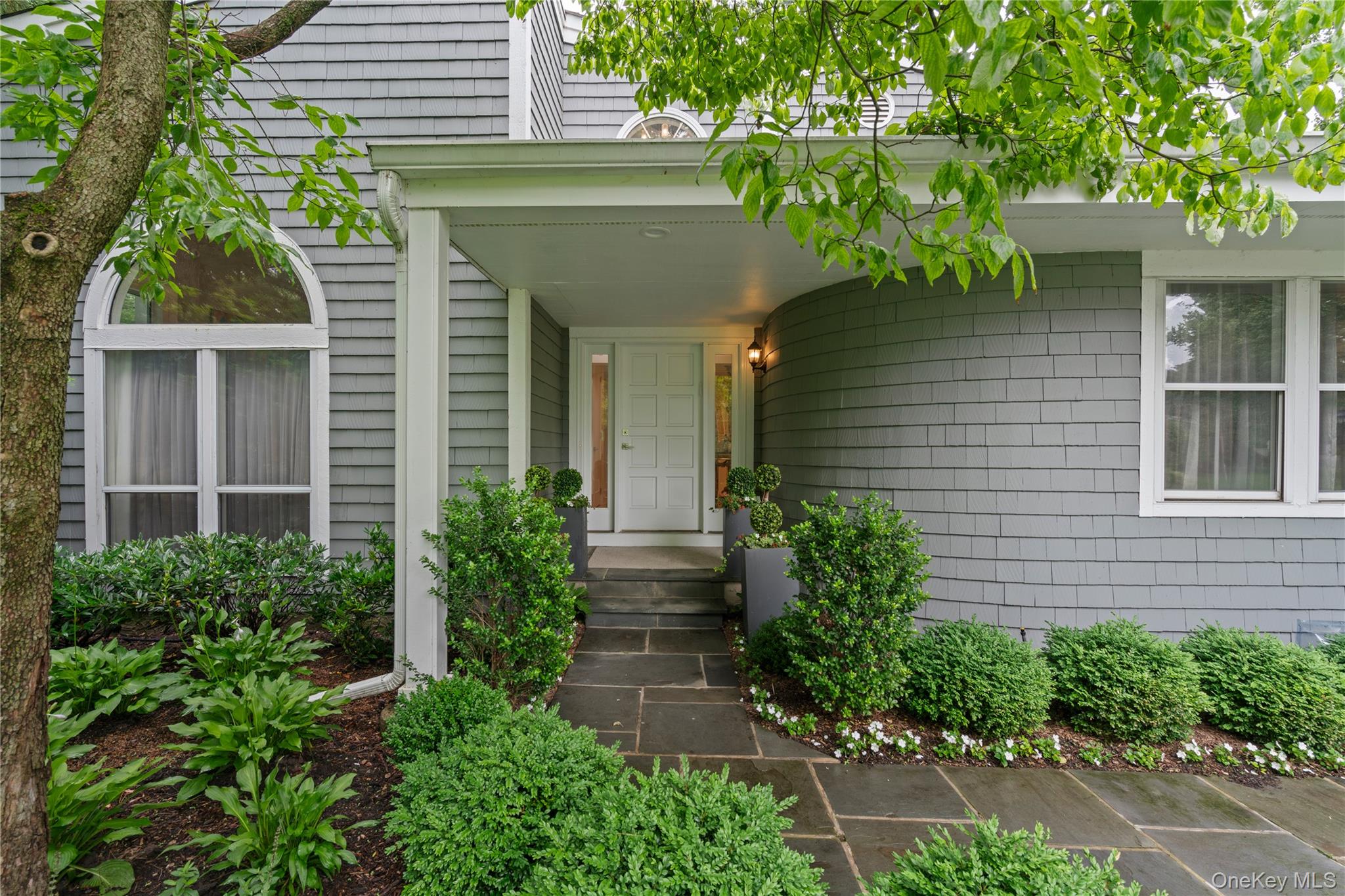 63 Sutton Place, Manhasset, NY 11030