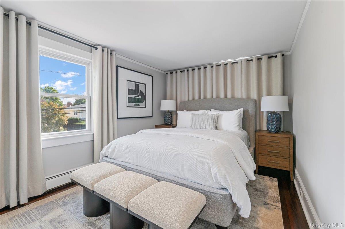 33 Avenue B Avenue, Port Washington, NY 11050