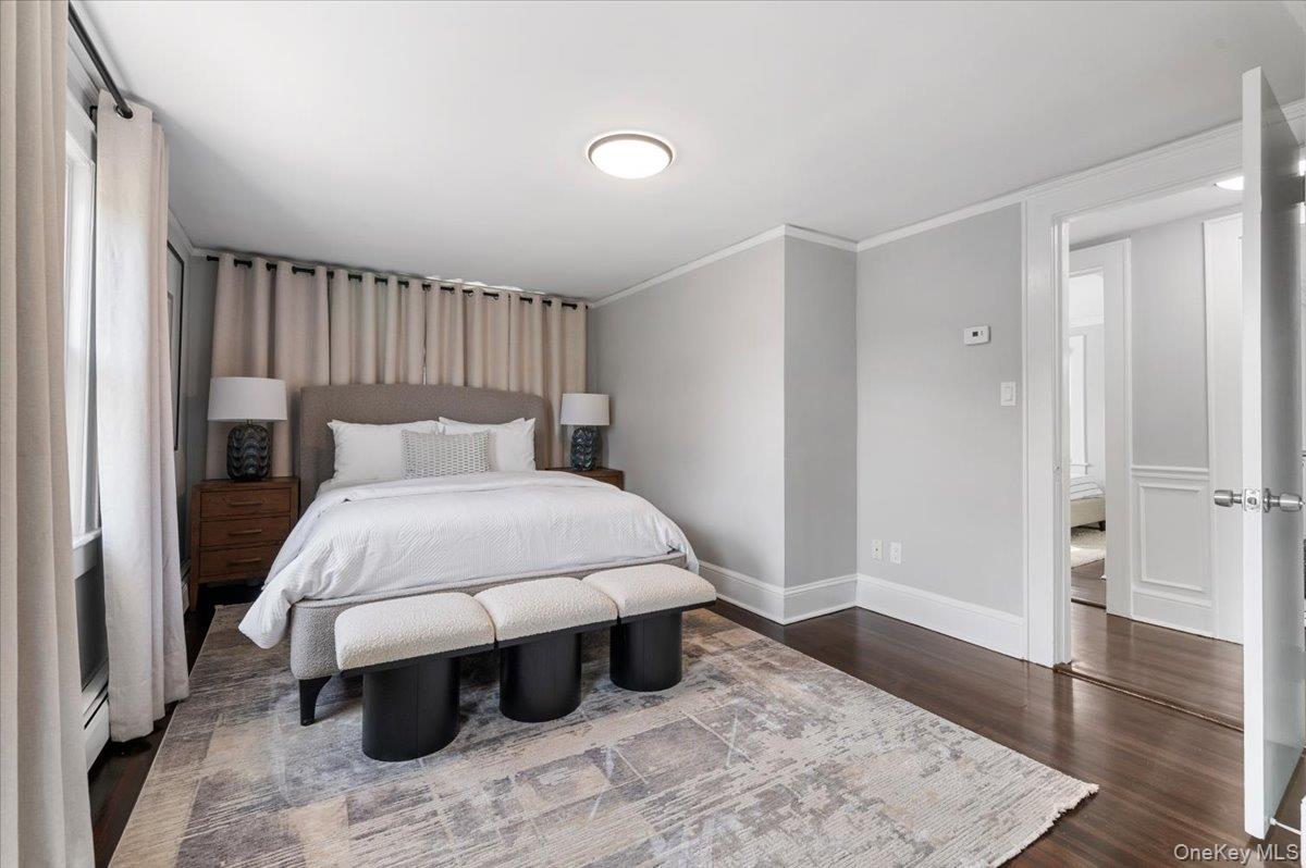 33 Avenue B Avenue, Port Washington, NY 11050