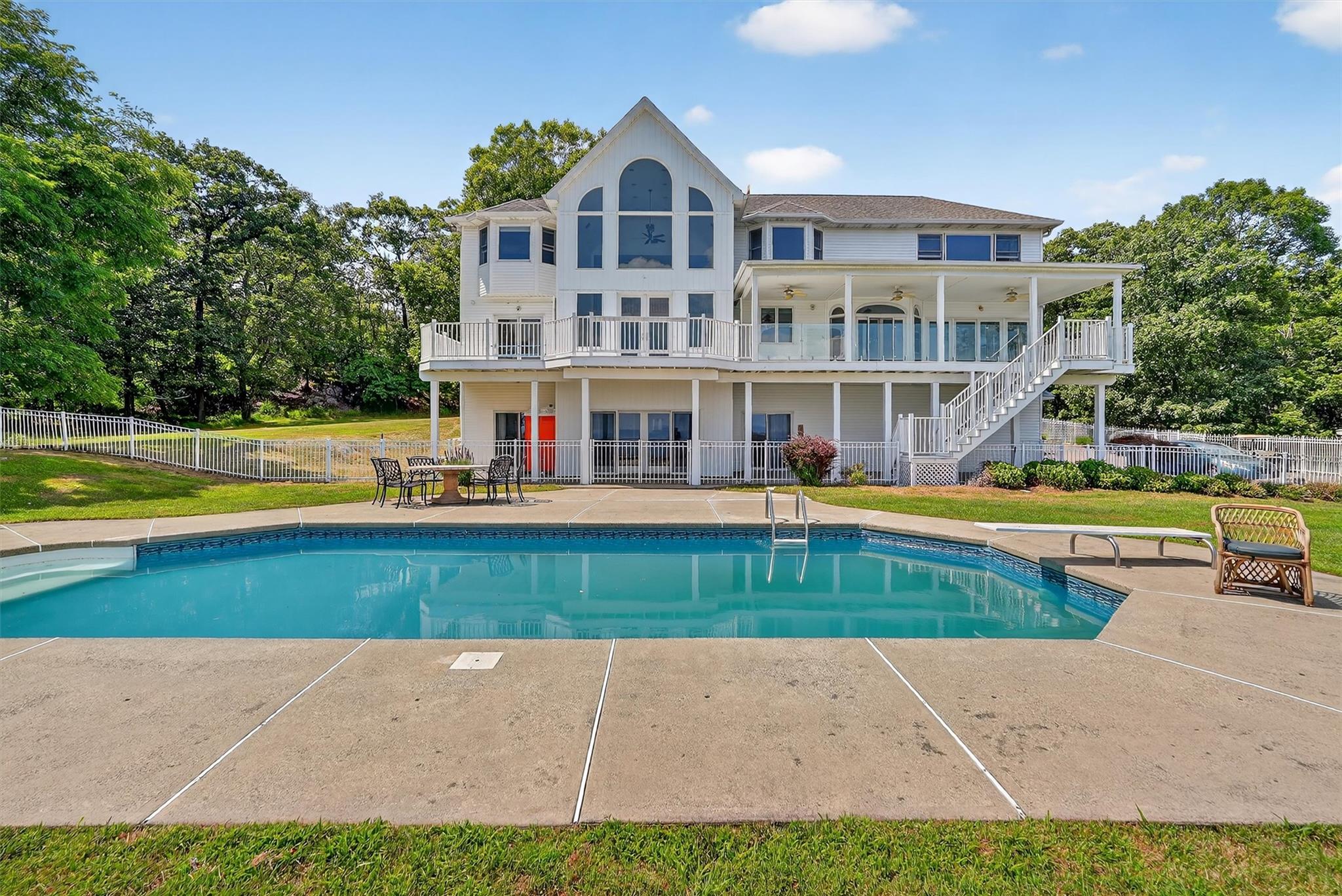 10 Soluri Lane, Tomkins Cove, NY 10986