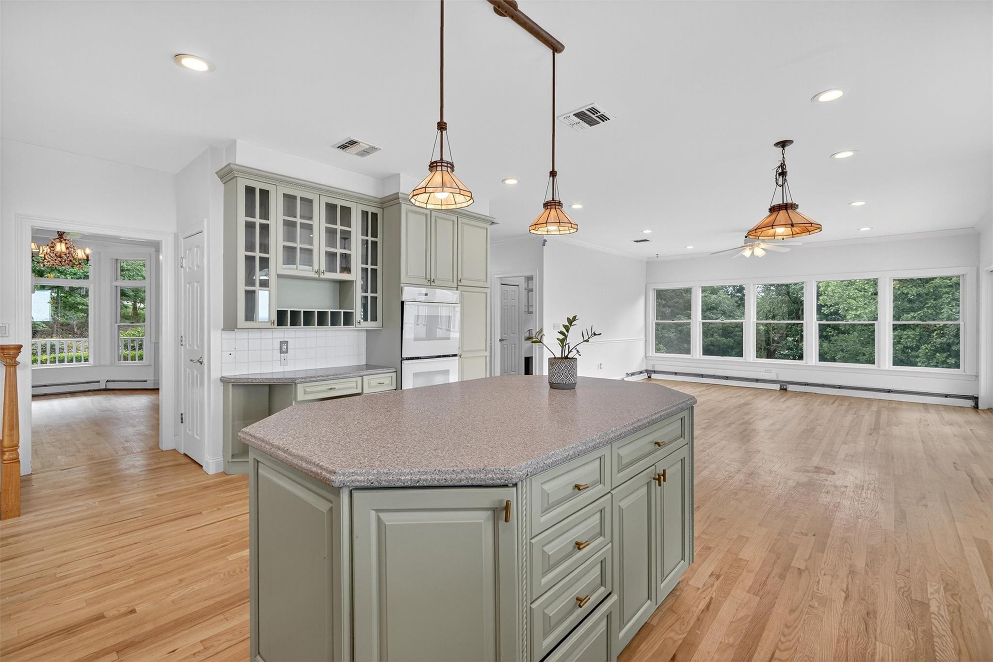 10 Soluri Lane, Tomkins Cove, NY 10986