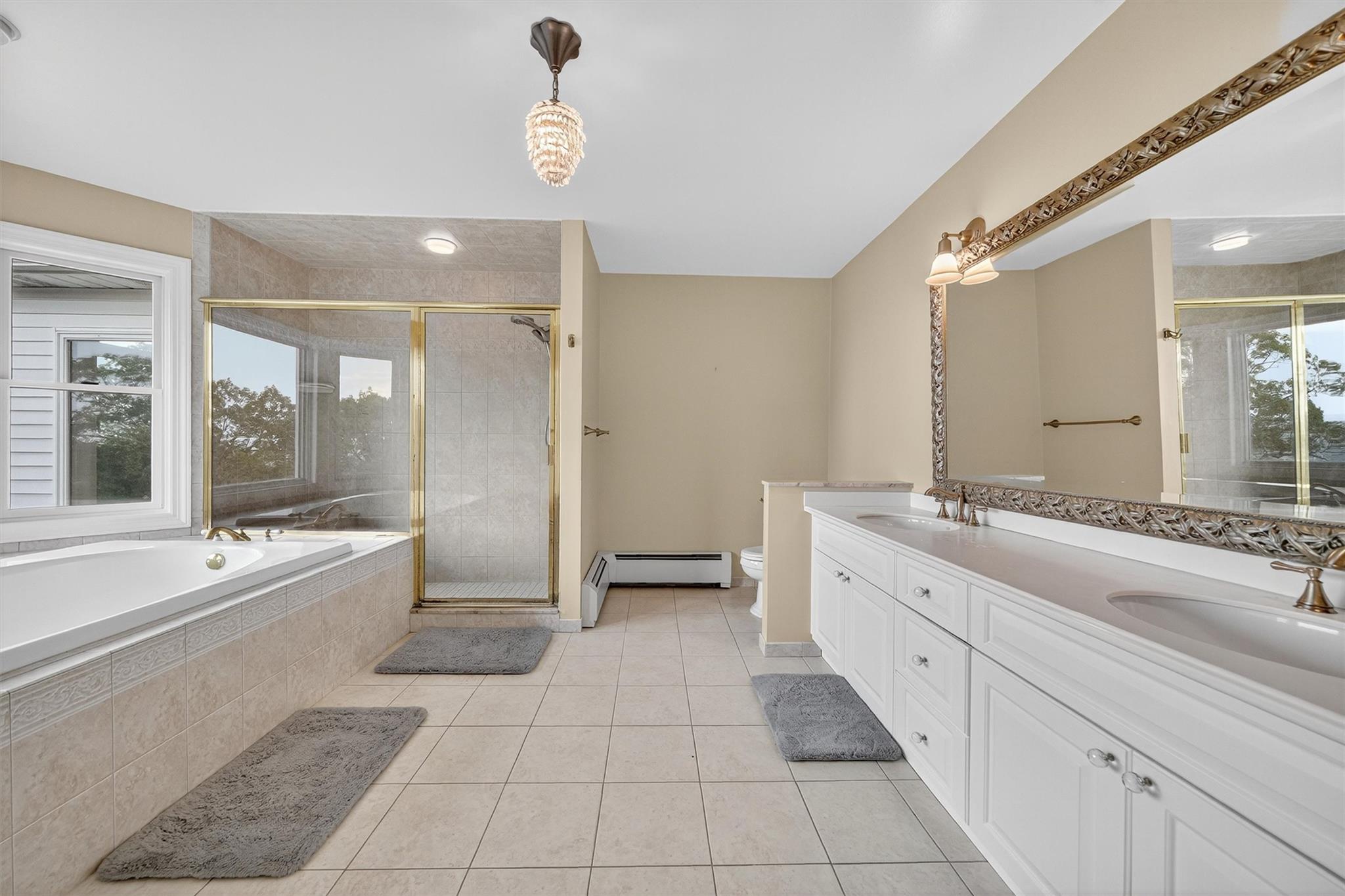 10 Soluri Lane, Tomkins Cove, NY 10986