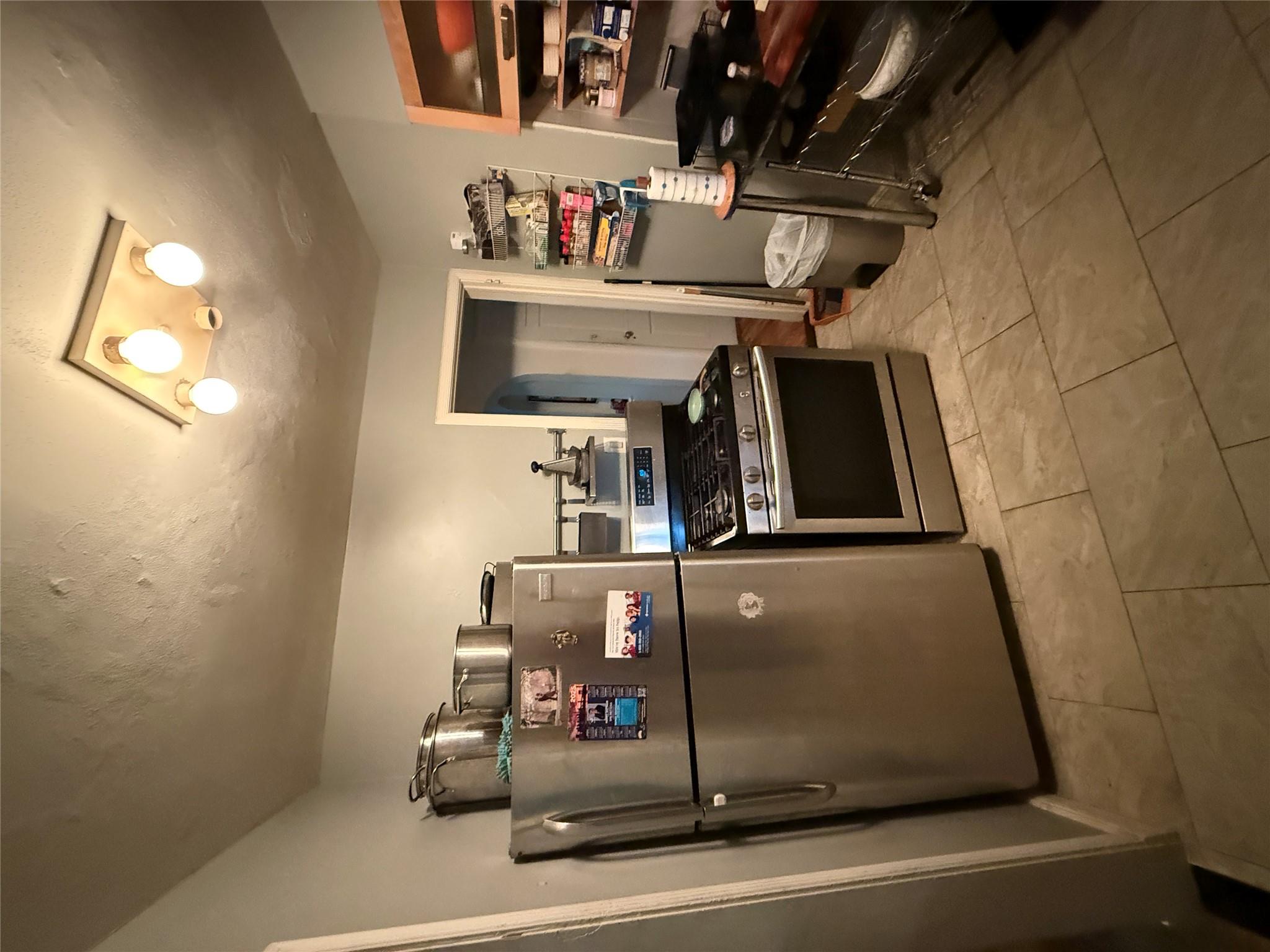 15 Astor Place, Valley Stream, NY 11581