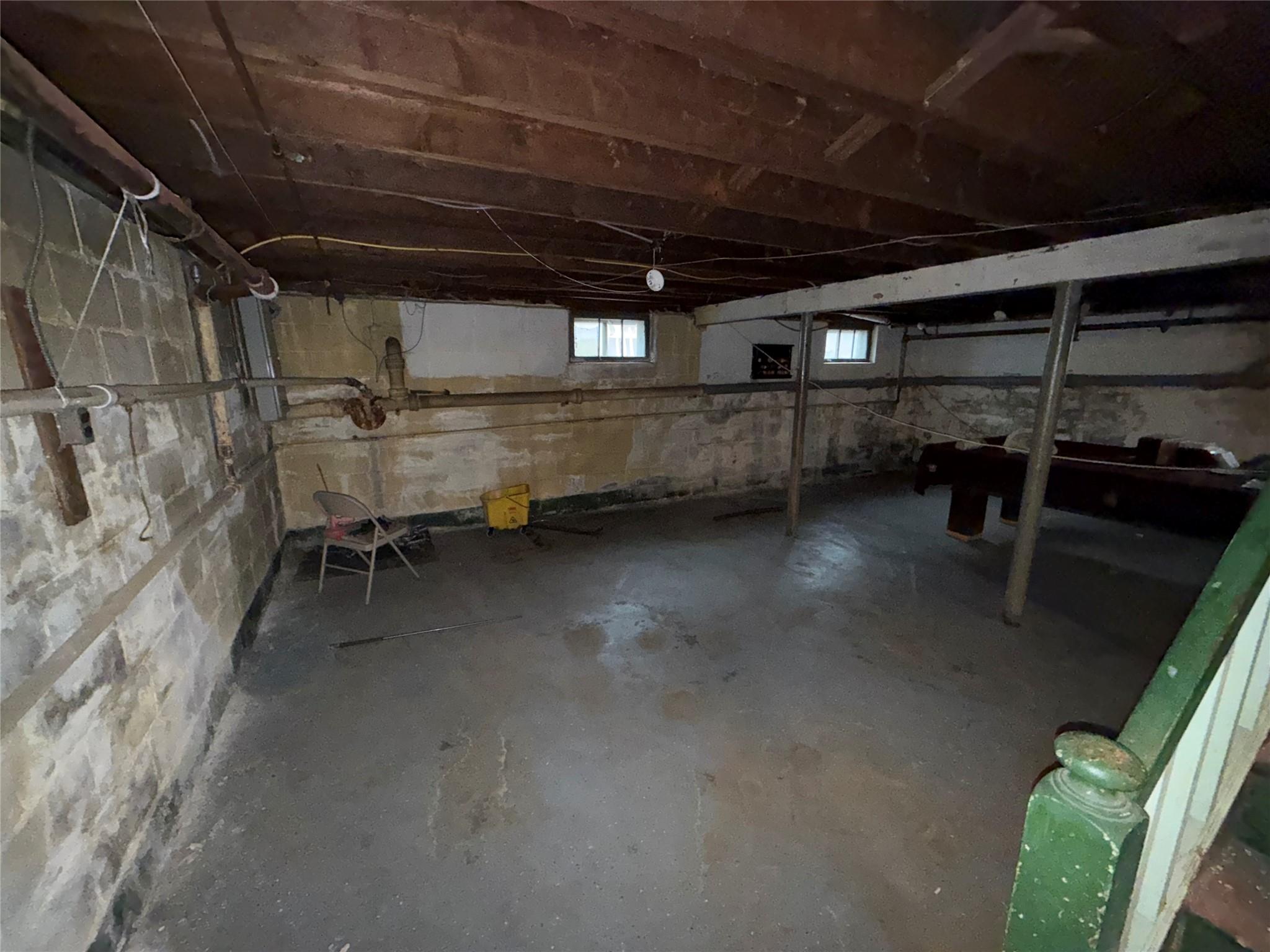 15 Astor Place, Valley Stream, NY 11581