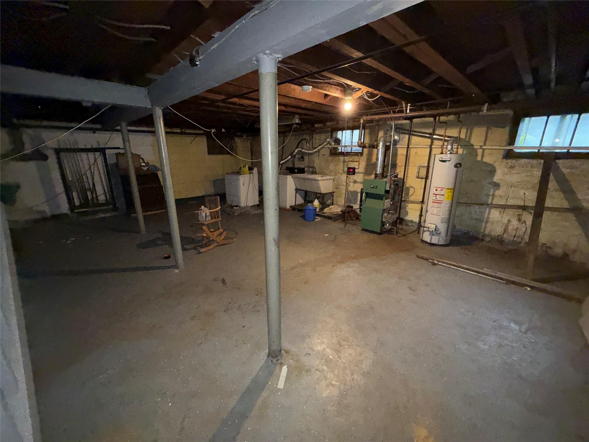 15 Astor Place, Valley Stream, NY 11581