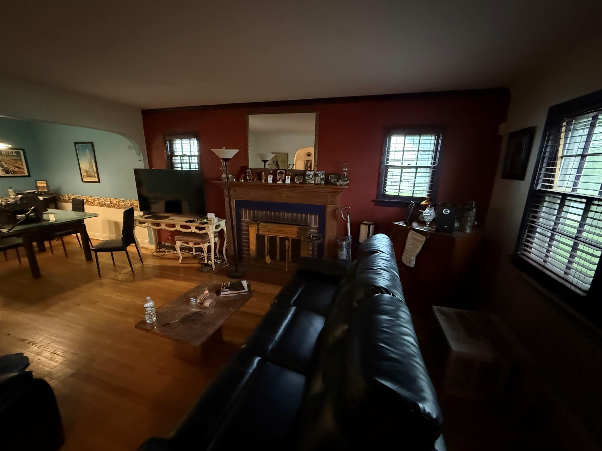 15 Astor Place, Valley Stream, NY 11581