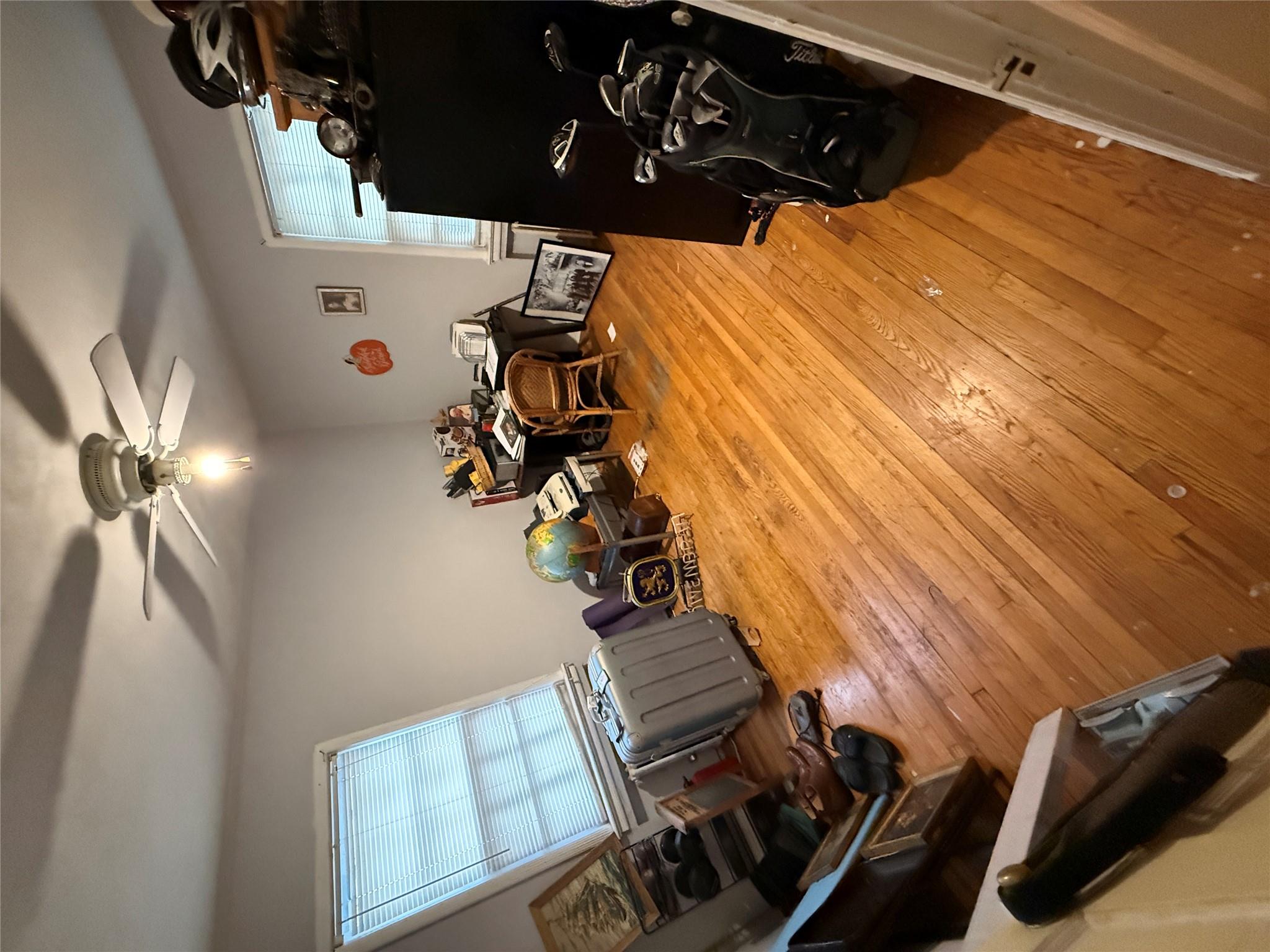 15 Astor Place, Valley Stream, NY 11581