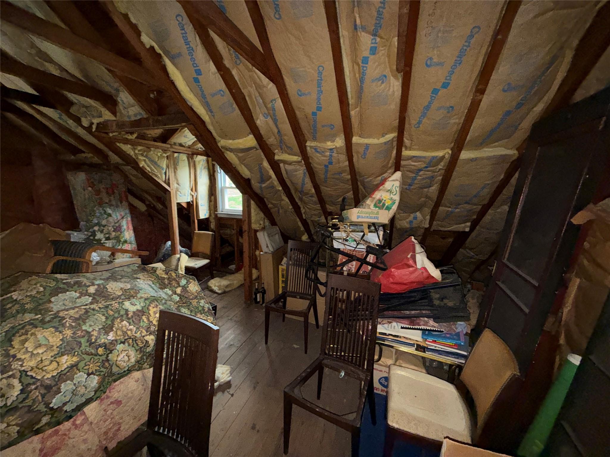 15 Astor Place, Valley Stream, NY 11581