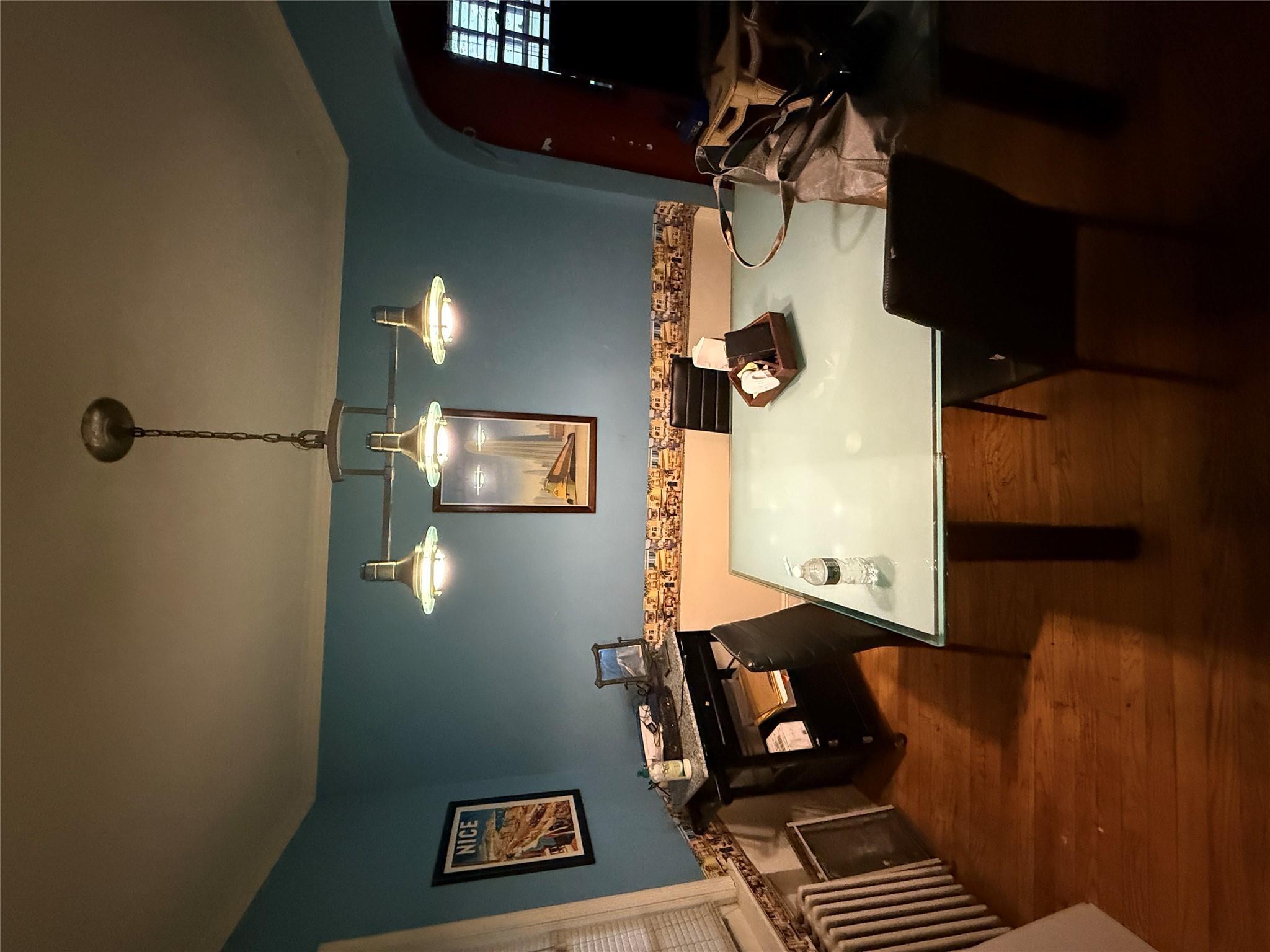 15 Astor Place, Valley Stream, NY 11581