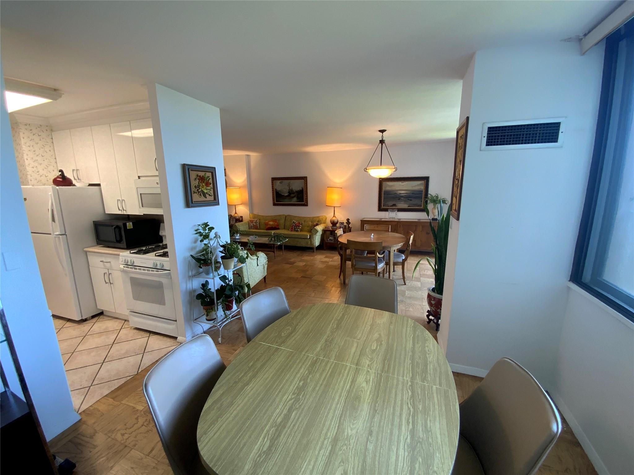 27110 Grand Central Parkway # 19A, Floral Park, NY 11005