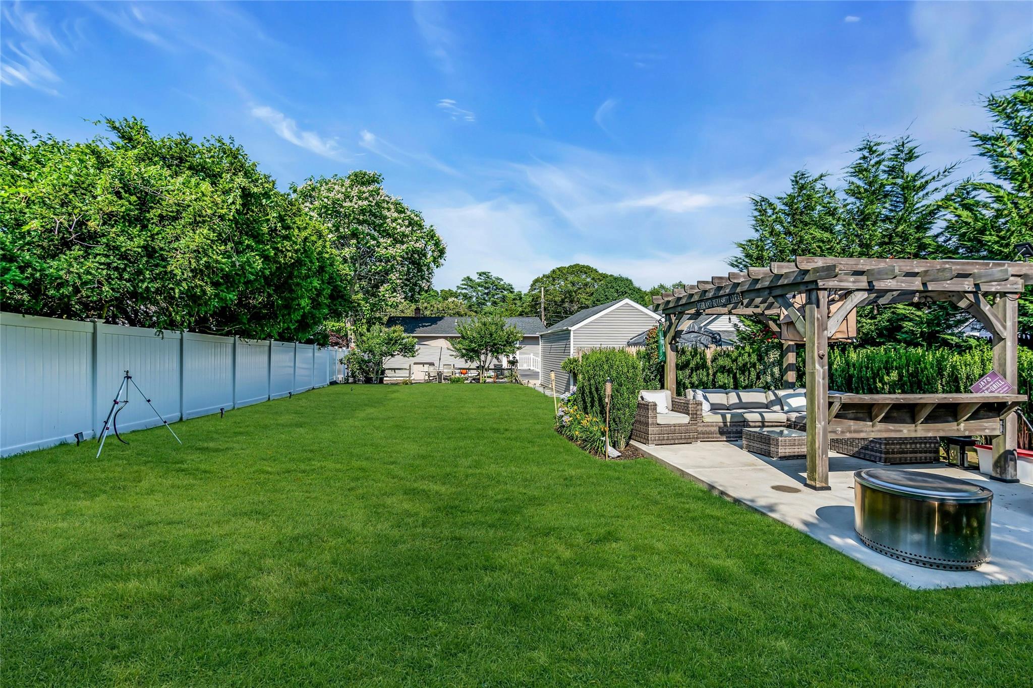 49 S Summit Avenue, Patchogue, NY 11772