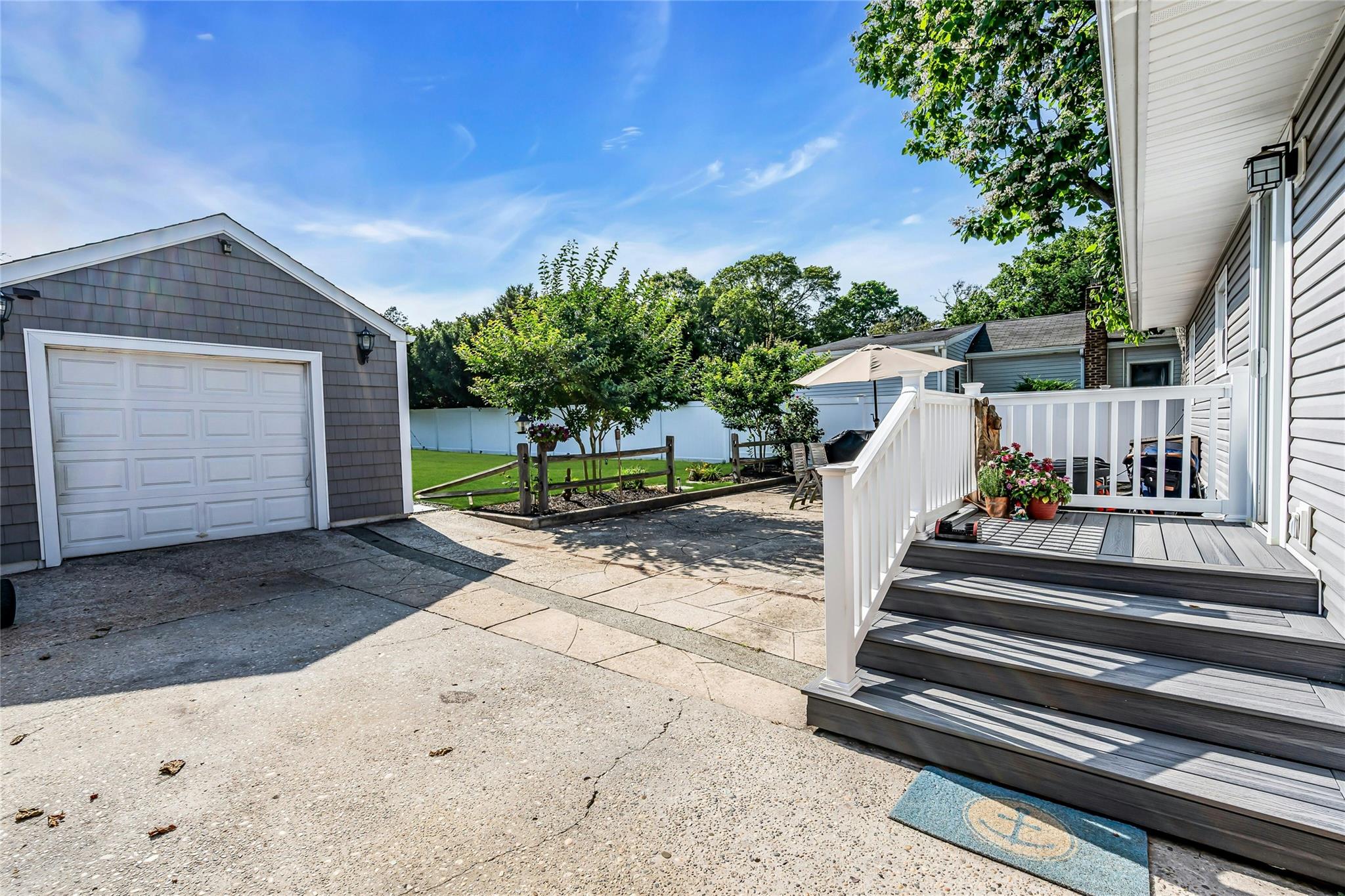 49 S Summit Avenue, Patchogue, NY 11772