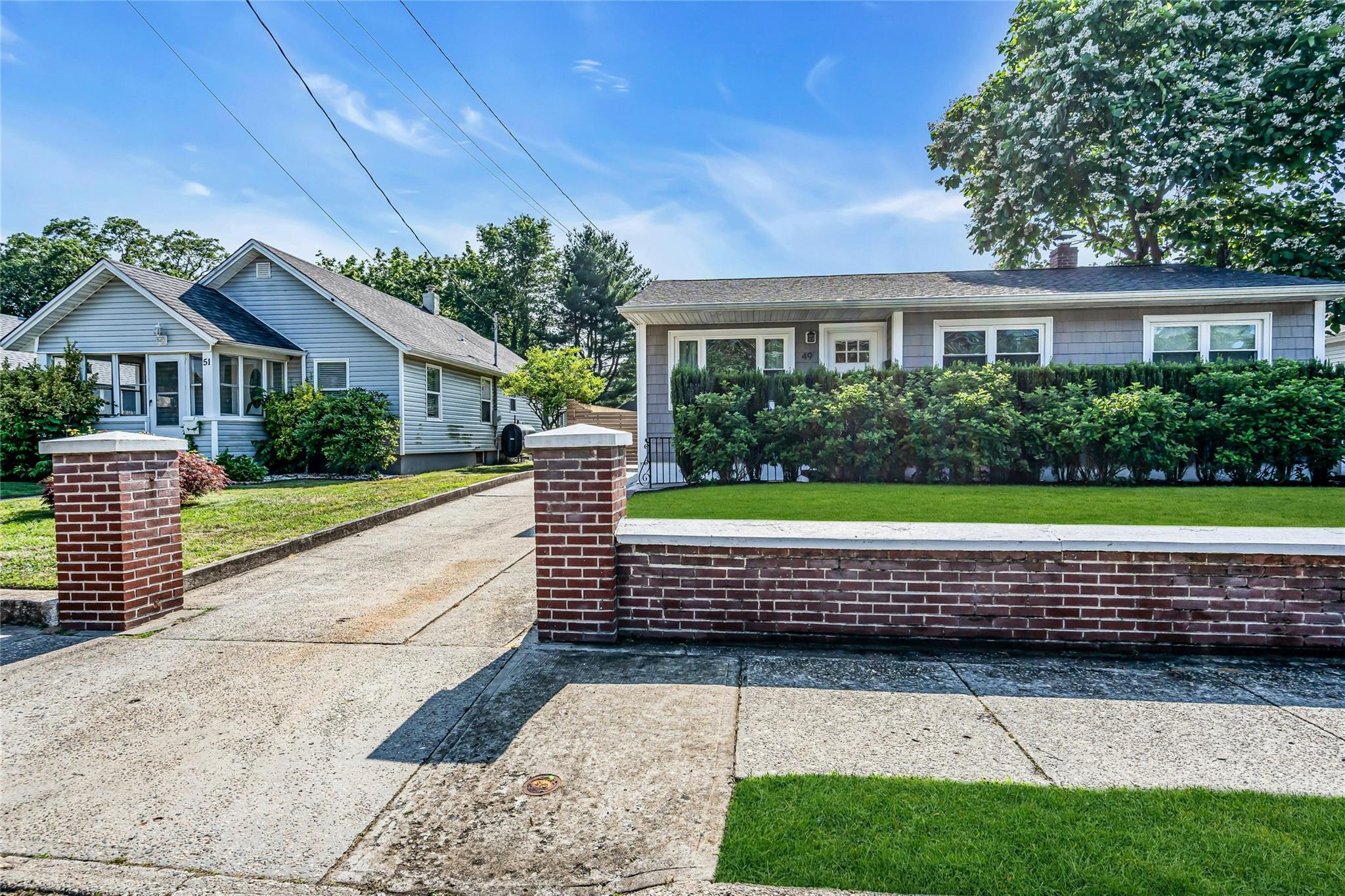 49 S Summit Avenue, Patchogue, NY 11772