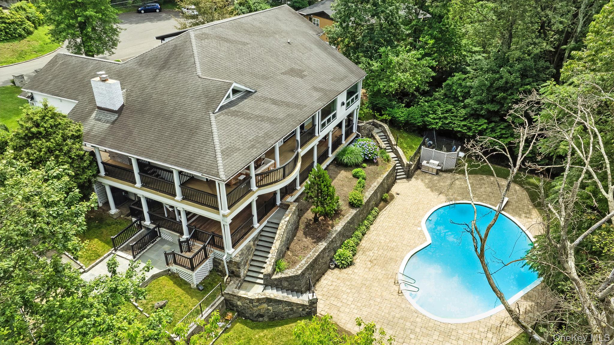 6 EATON Lane, Scarsdale, NY 10583