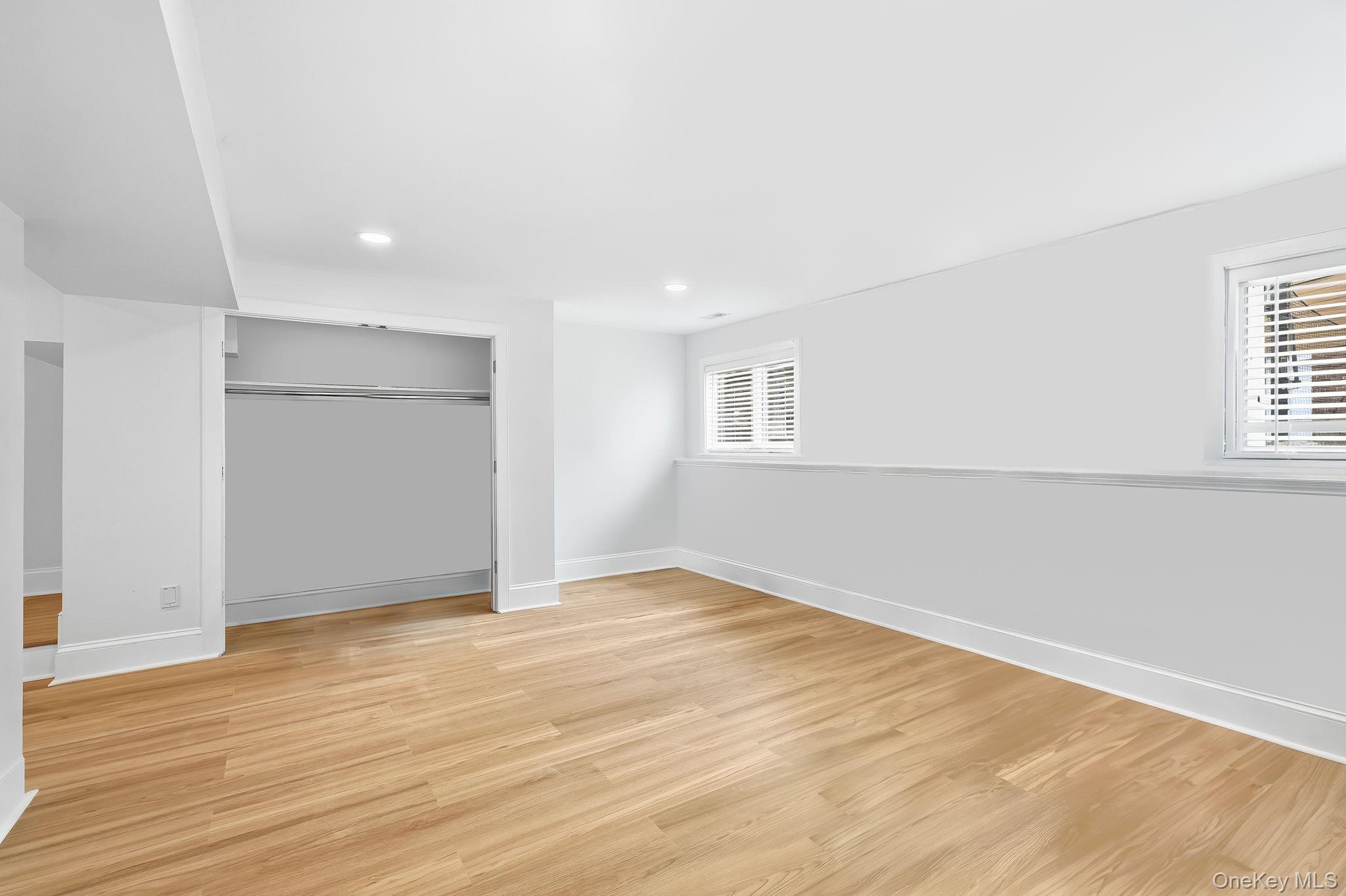 6 EATON Lane, Scarsdale, NY 10583