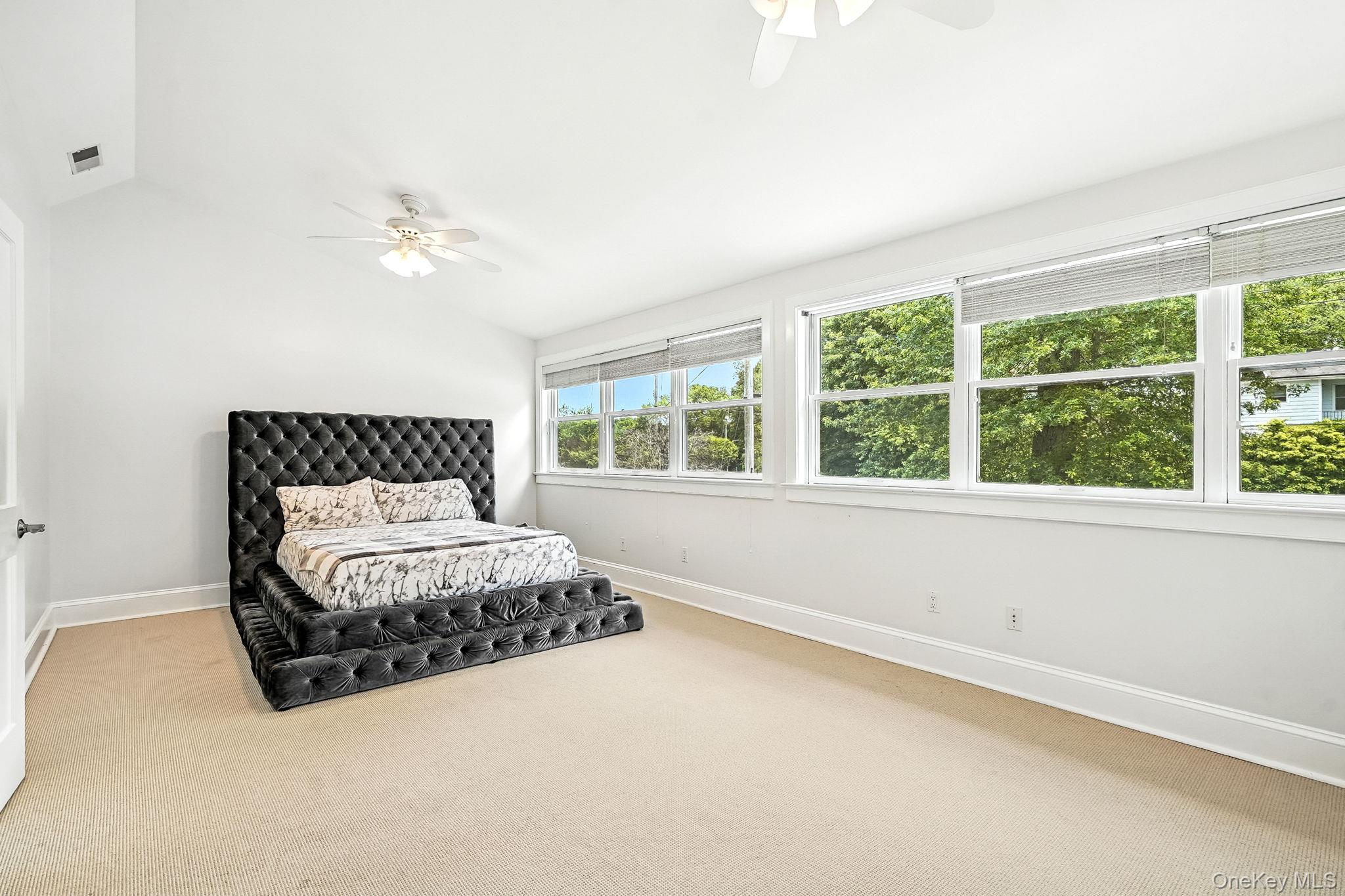 6 EATON Lane, Scarsdale, NY 10583