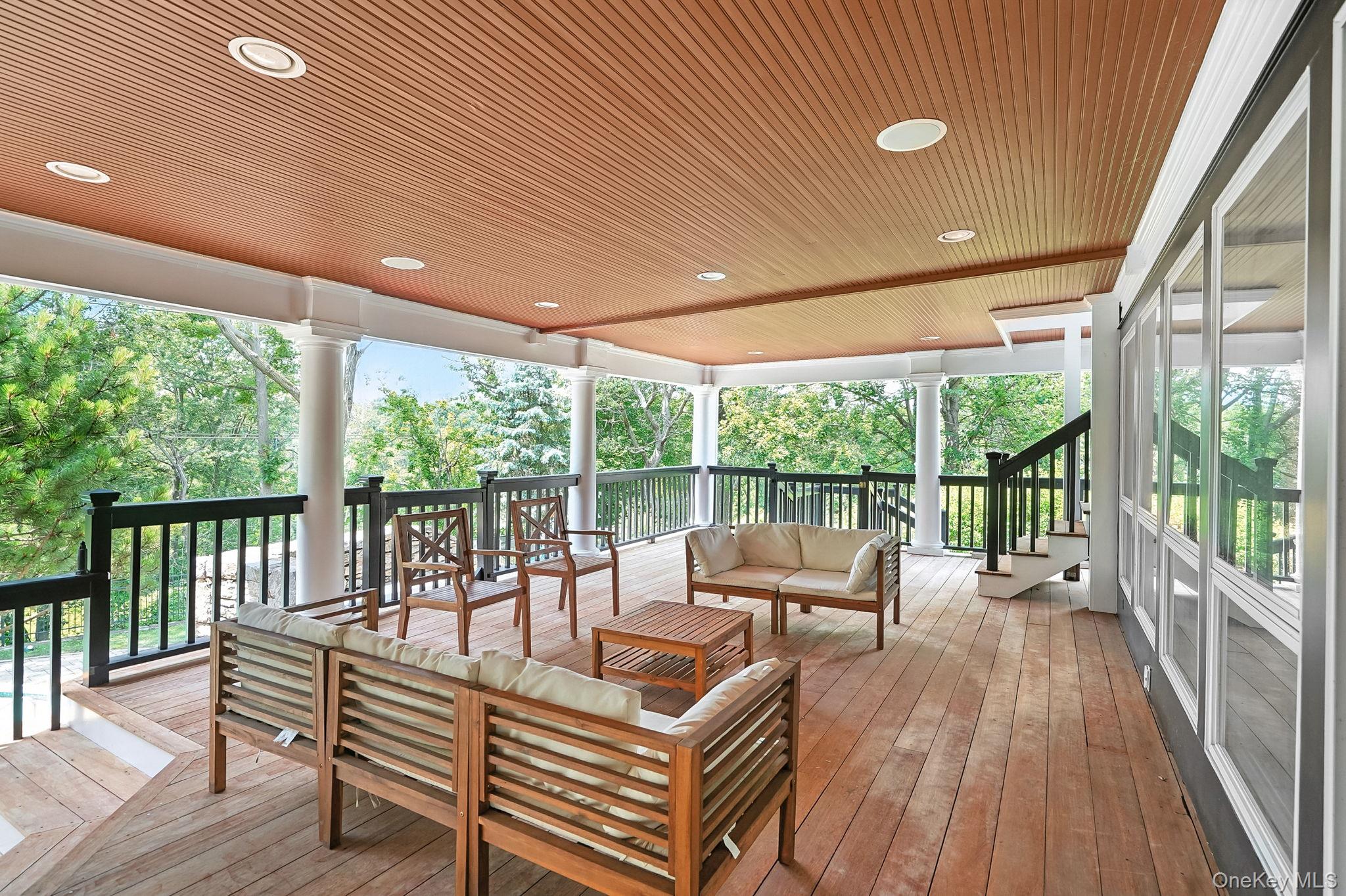 6 EATON Lane, Scarsdale, NY 10583