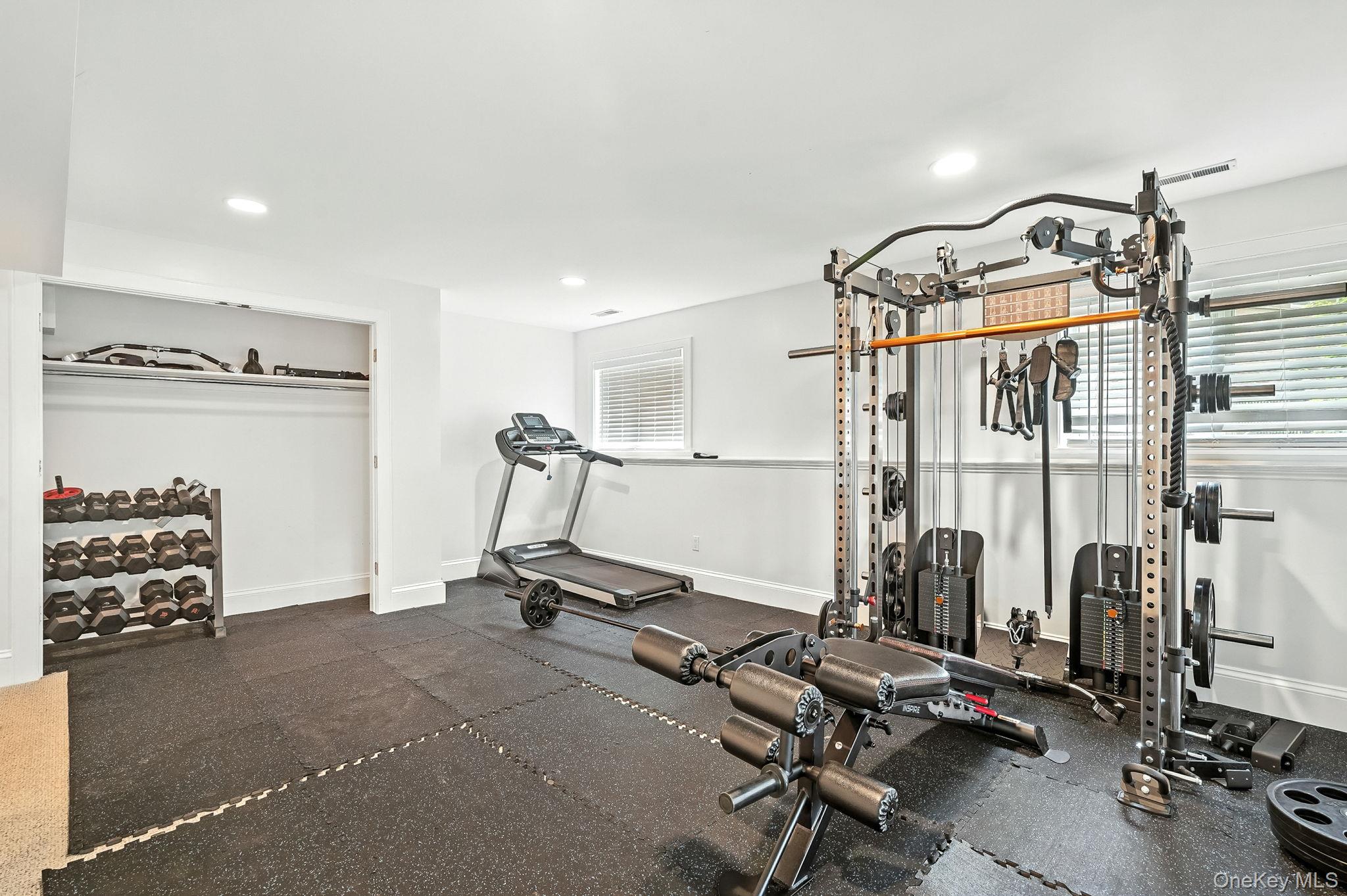 6 EATON Lane, Scarsdale, NY 10583