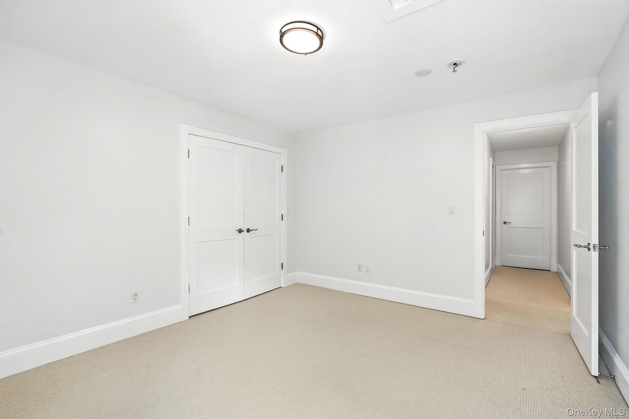 6 EATON Lane, Scarsdale, NY 10583