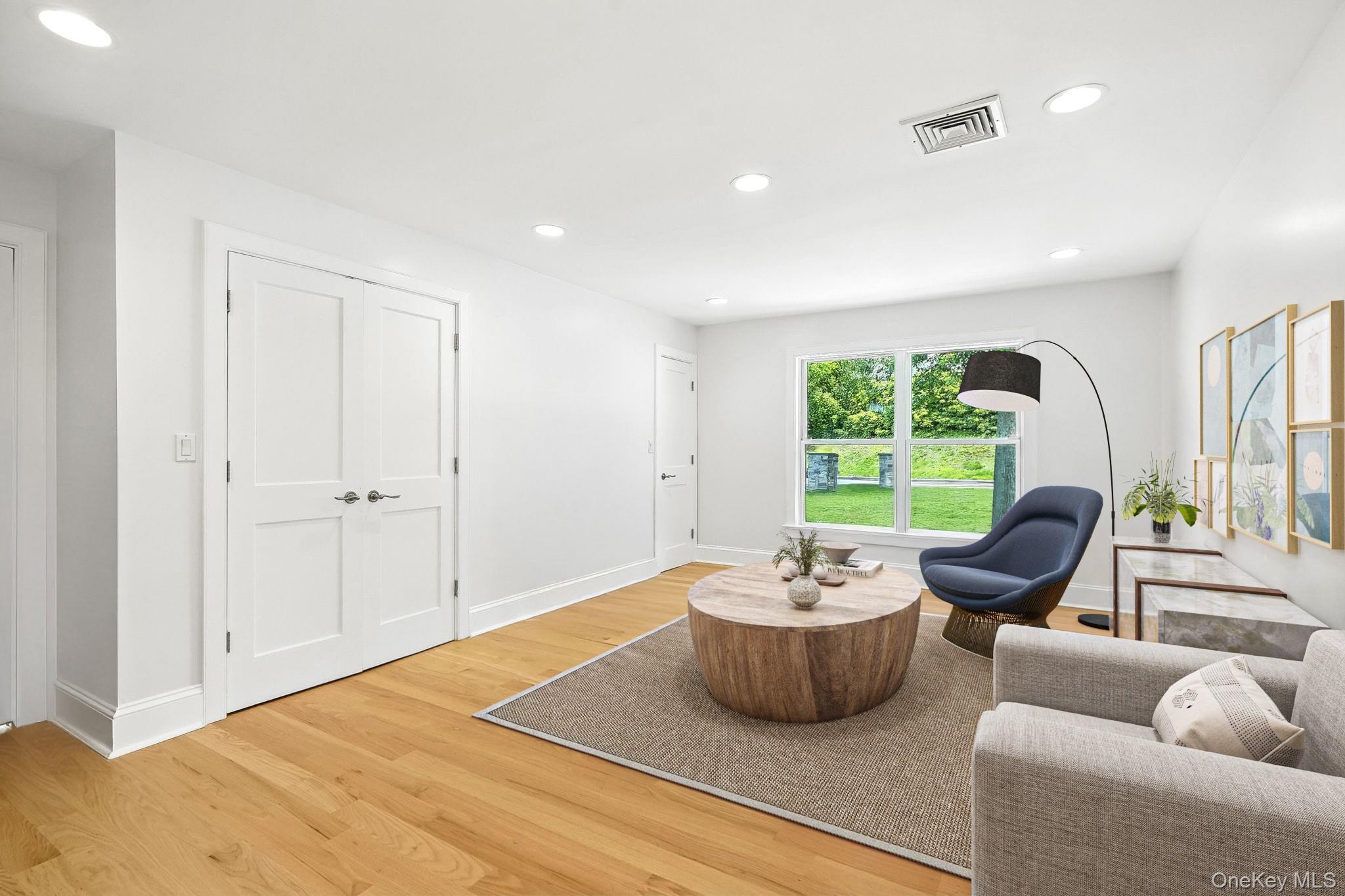 6 EATON Lane, Scarsdale, NY 10583