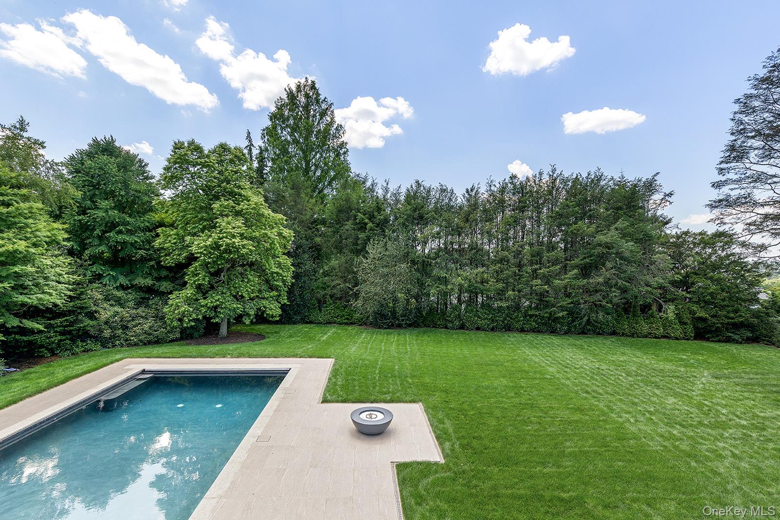 42 Mamaroneck Road, Scarsdale, NY 10583