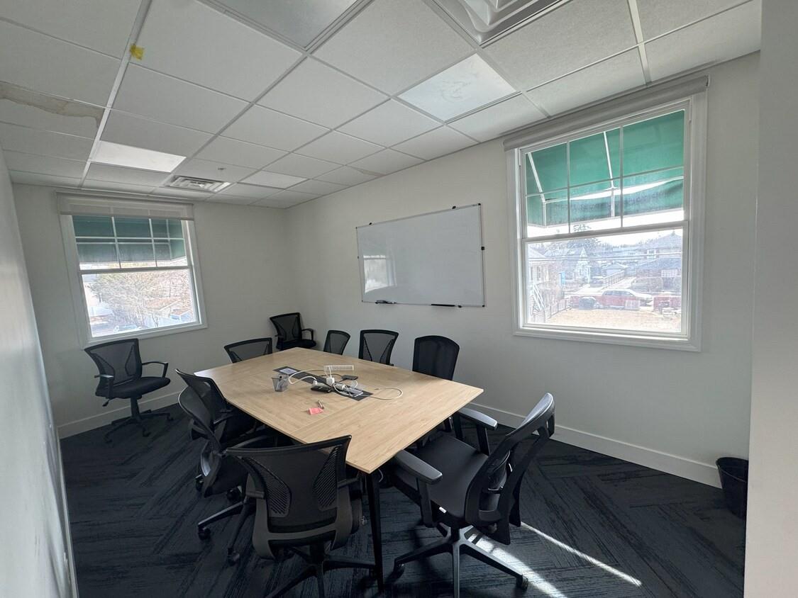 52 Broadway # 52, Greenlawn, NY 11740