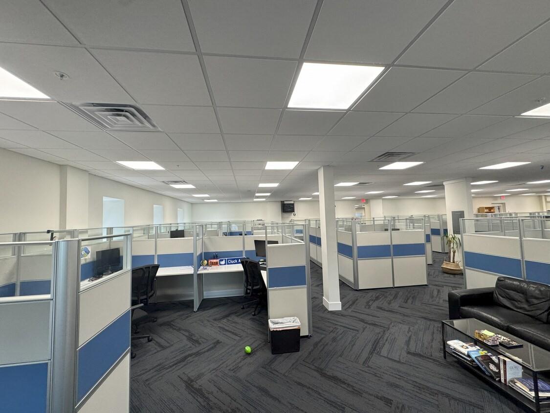 52 Broadway # 52, Greenlawn, NY 11740