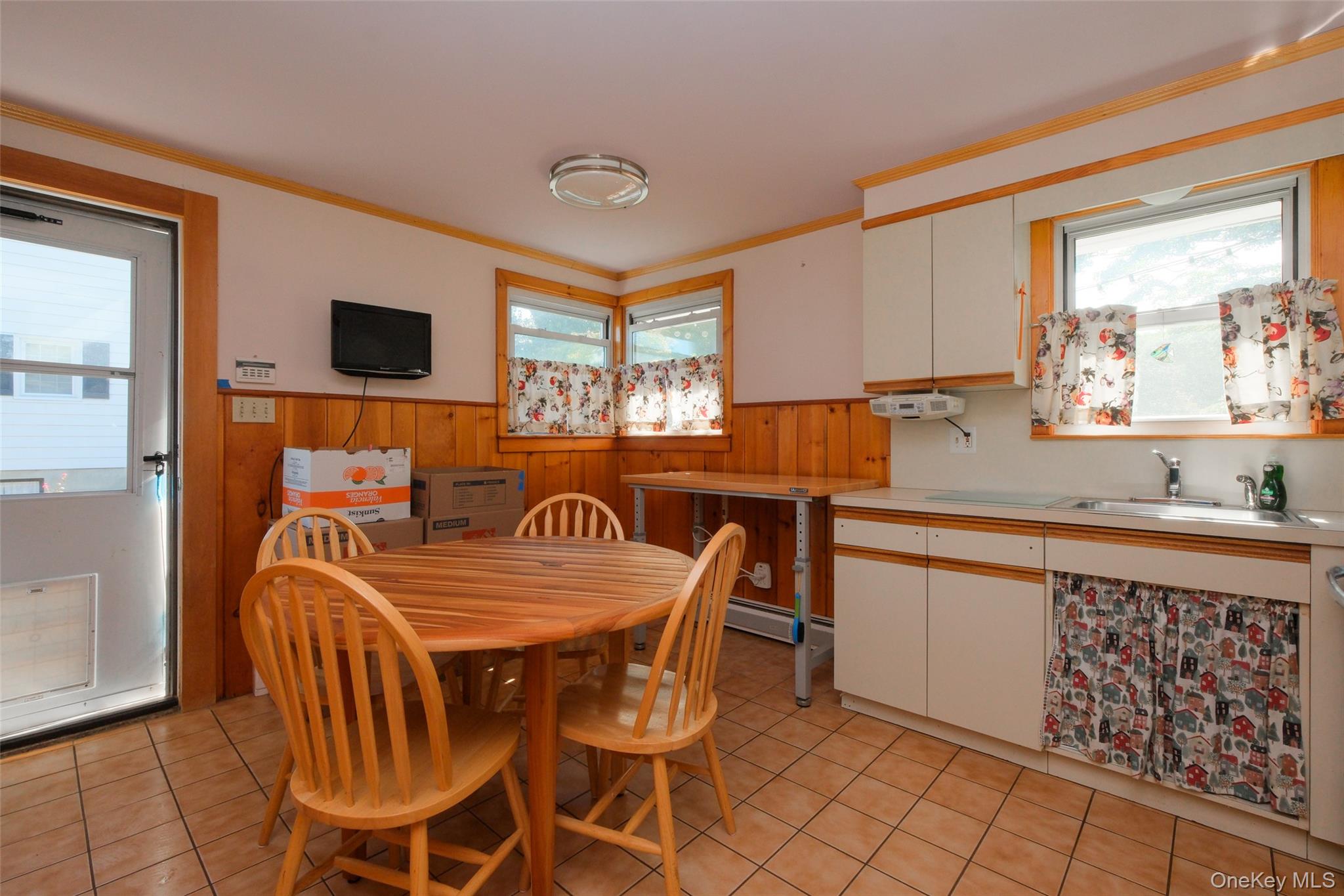 62 Montrose Point Road, Montrose, NY 10548