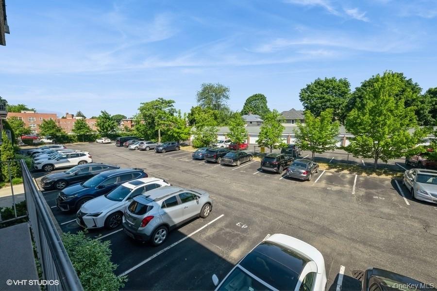 90 S PARK Avenue # B17, Rockville Centre, NY 11570