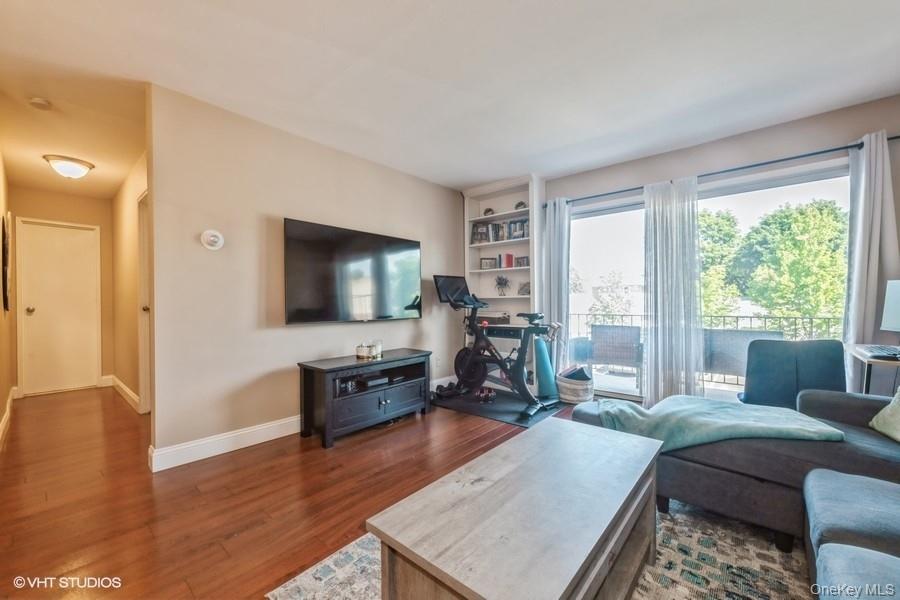 90 S PARK Avenue # B17, Rockville Centre, NY 11570