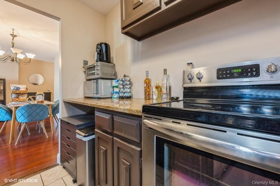 90 S PARK Avenue # B17, Rockville Centre, NY 11570