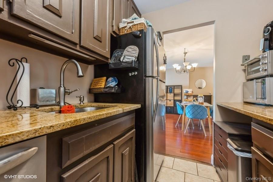 90 S PARK Avenue # B17, Rockville Centre, NY 11570