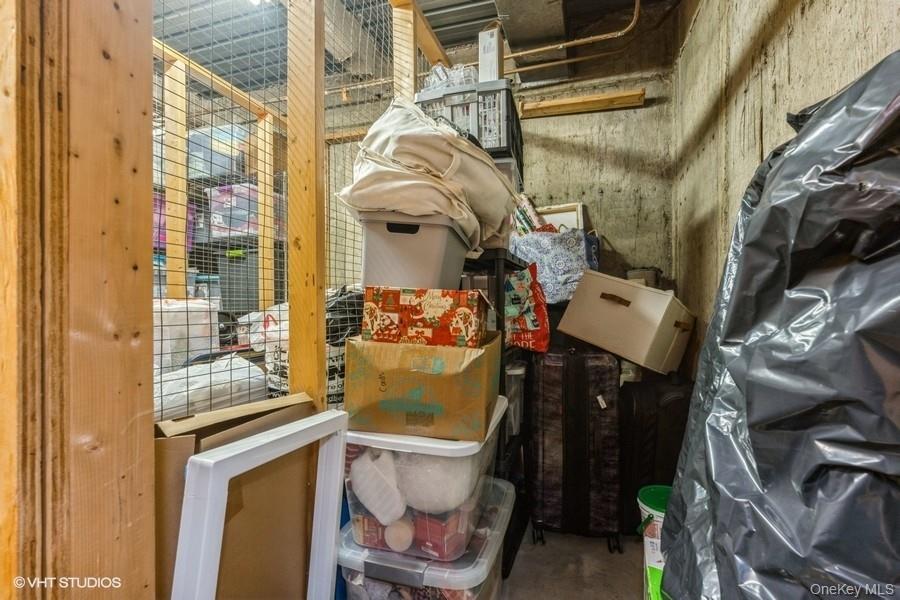 90 S PARK Avenue # B17, Rockville Centre, NY 11570