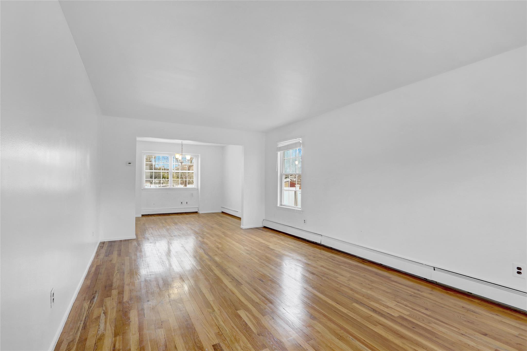 176 Jackson Avenue # A, Syosset, NY 11791
